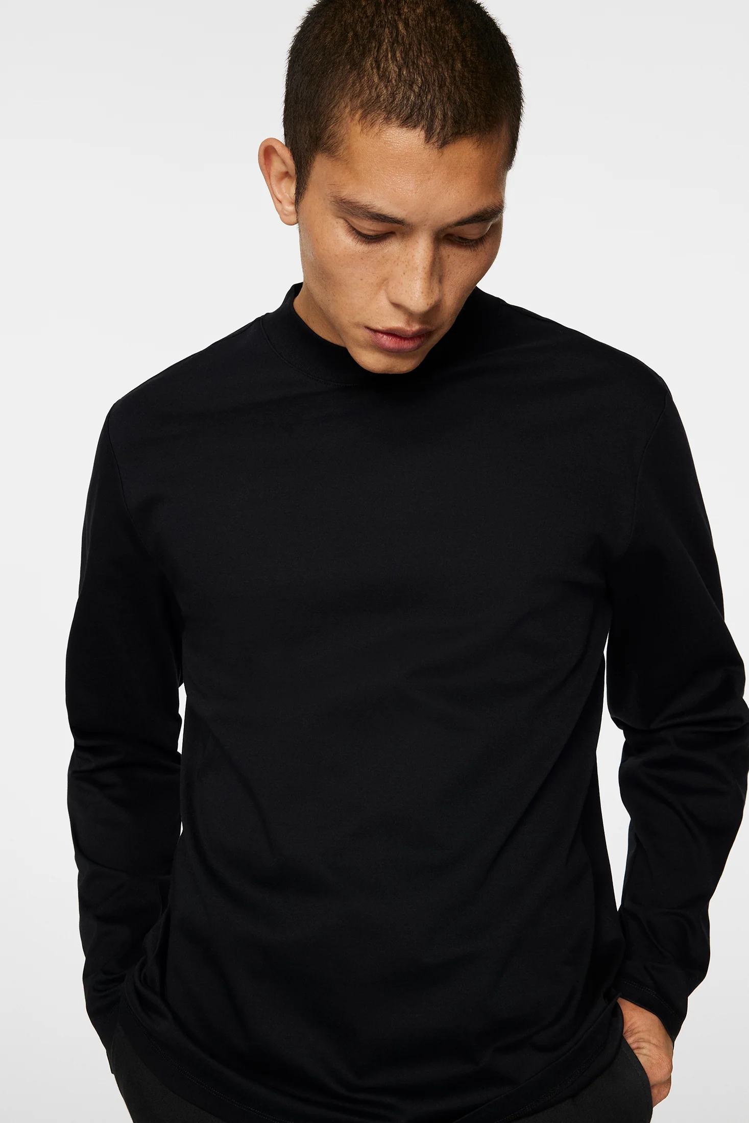 Ace Mock Neck LS T-Shirt / Black - Image 5