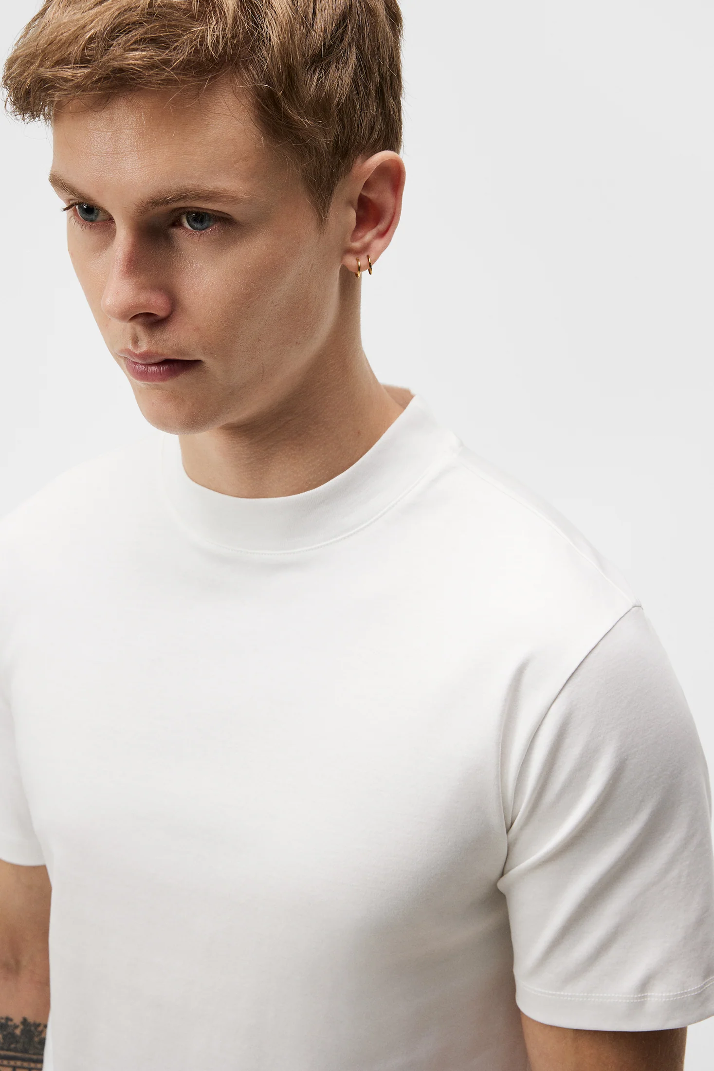 Ace Mock Neck T-shirt / White - Image 5