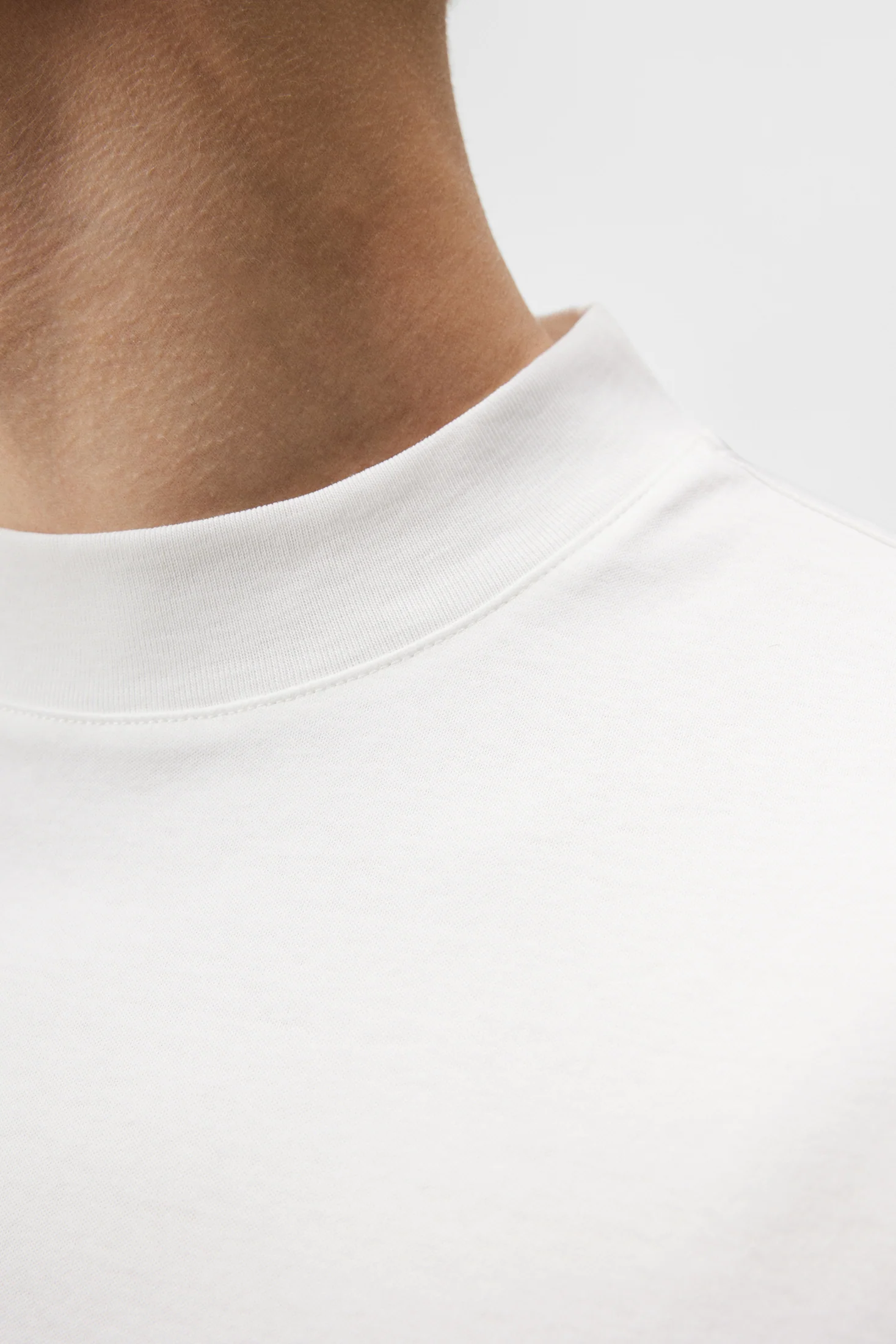 Ace Mock Neck T-shirt / White - Image 6