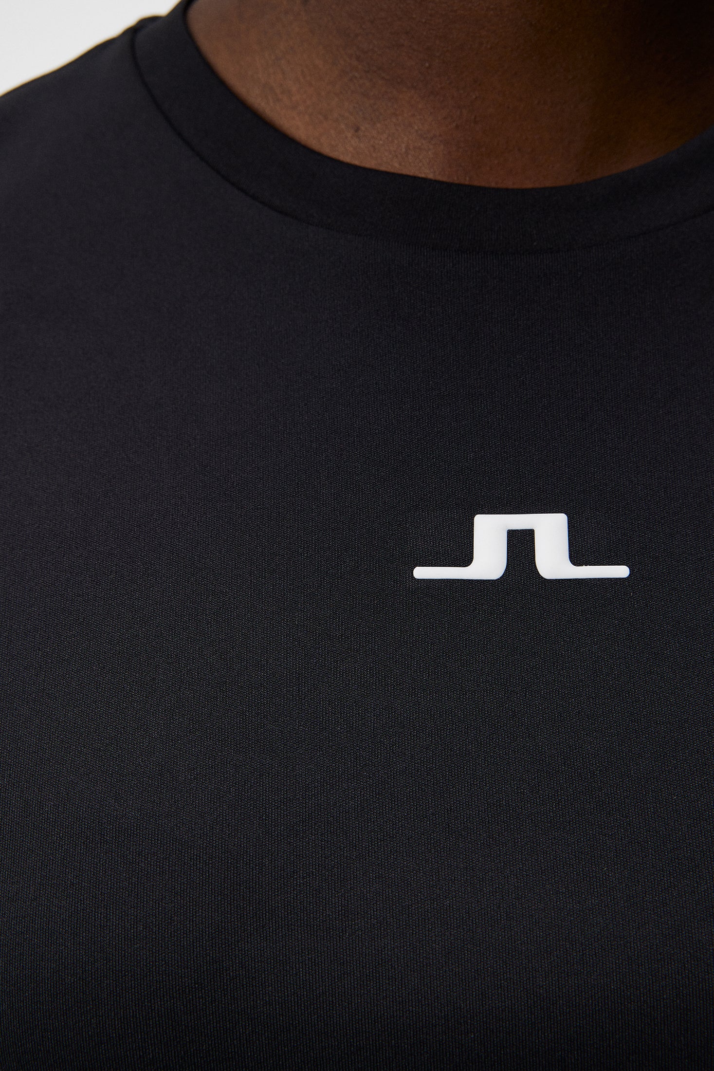 Ada T-shirt / Black - Image 6