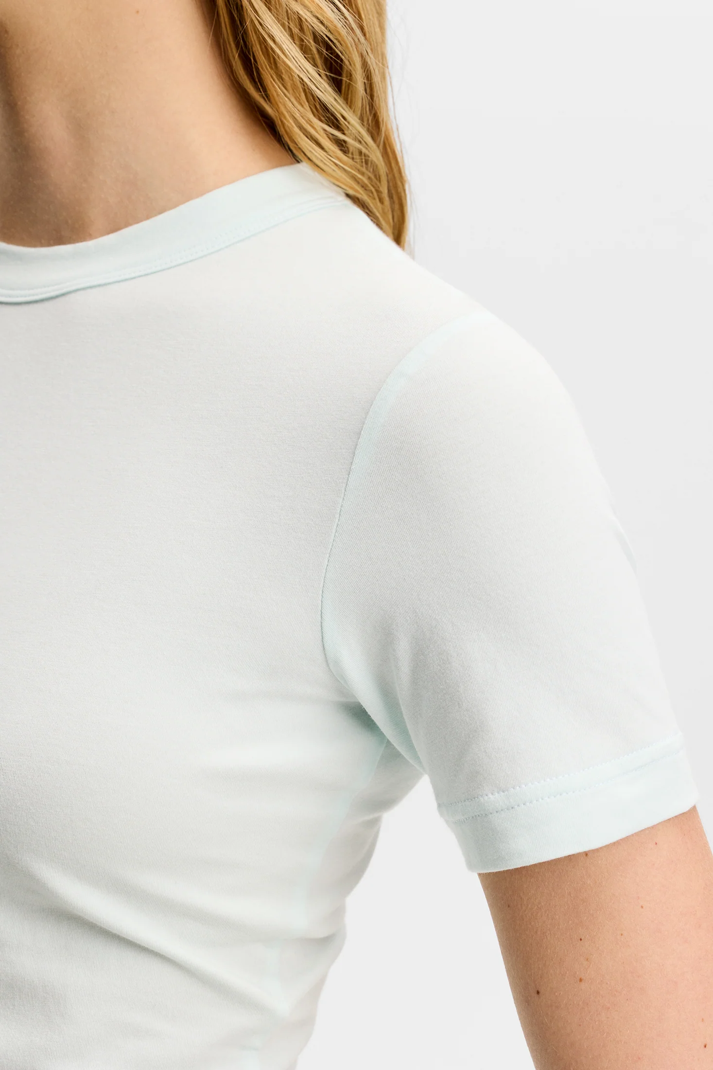 Addison T-shirt / Sky Light - Image 5