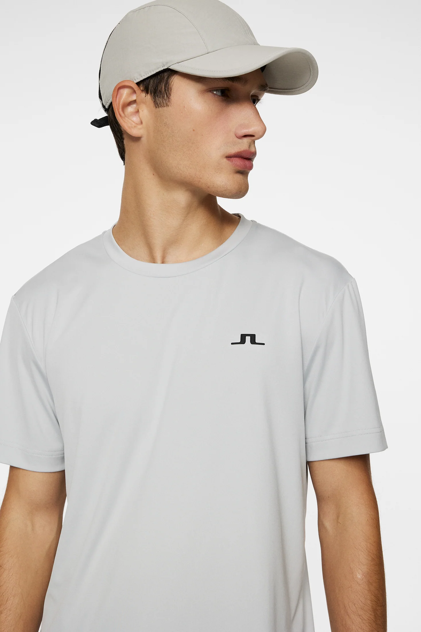 Ade T-shirt / High Rise - Image 5