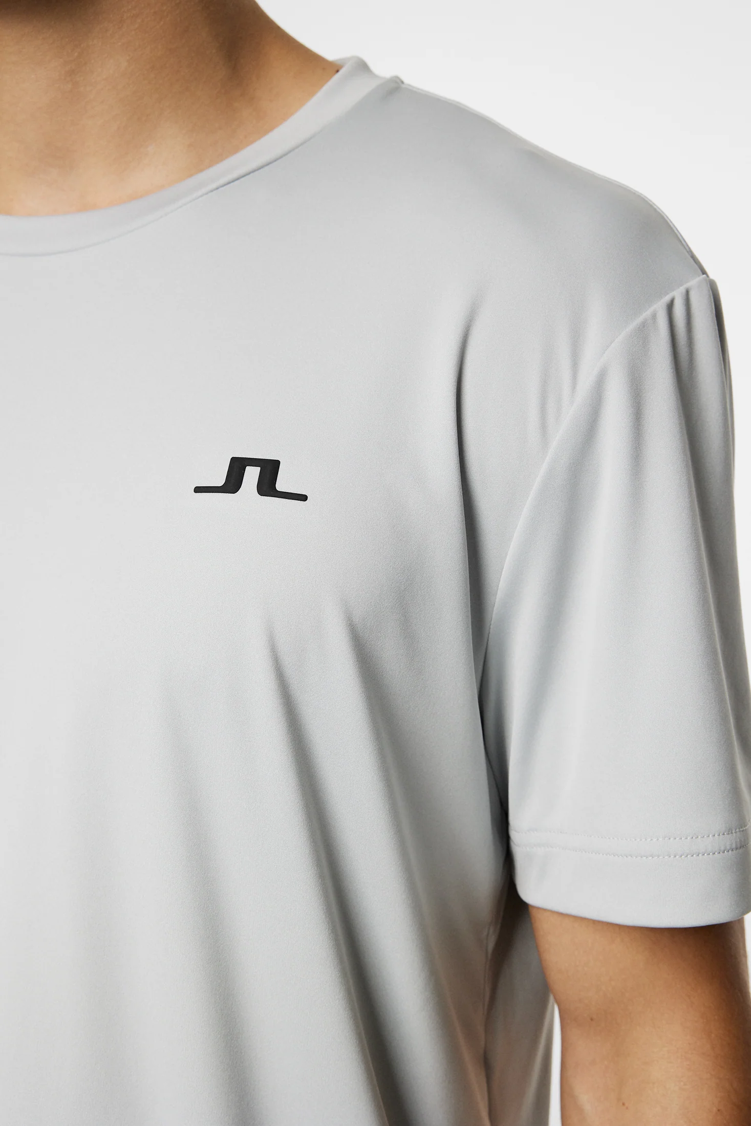 Ade T-shirt / High Rise - Image 6