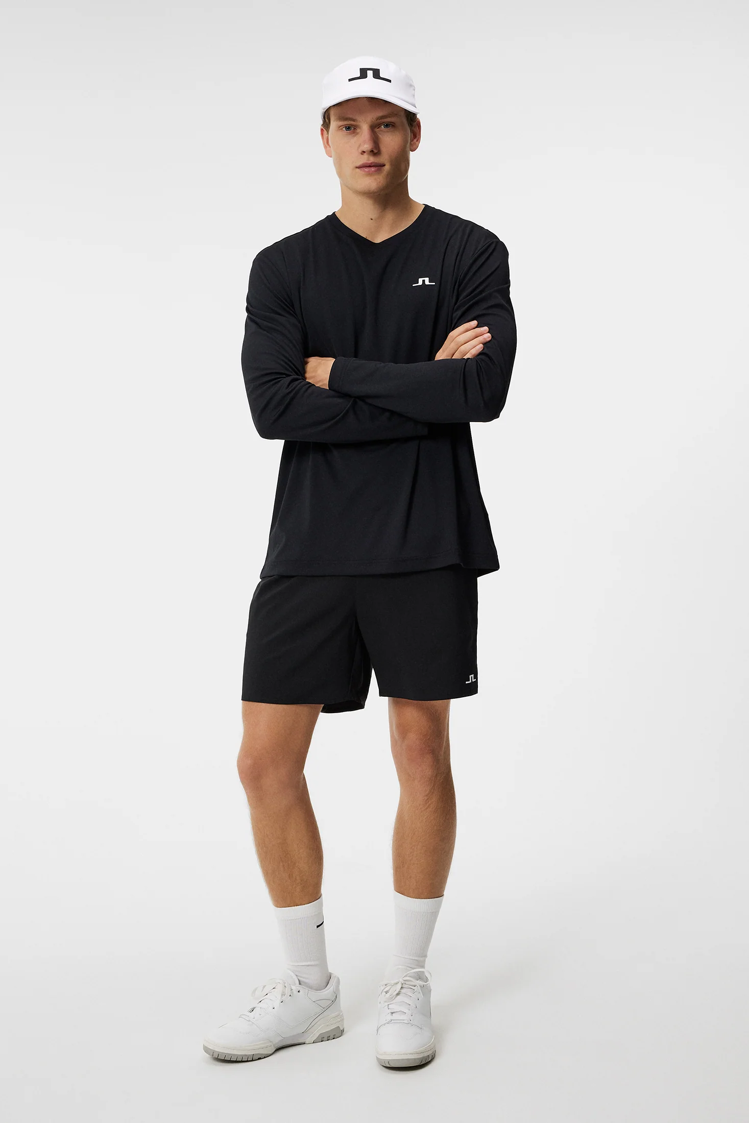 Ade T-shirt LS / Black - Image 4