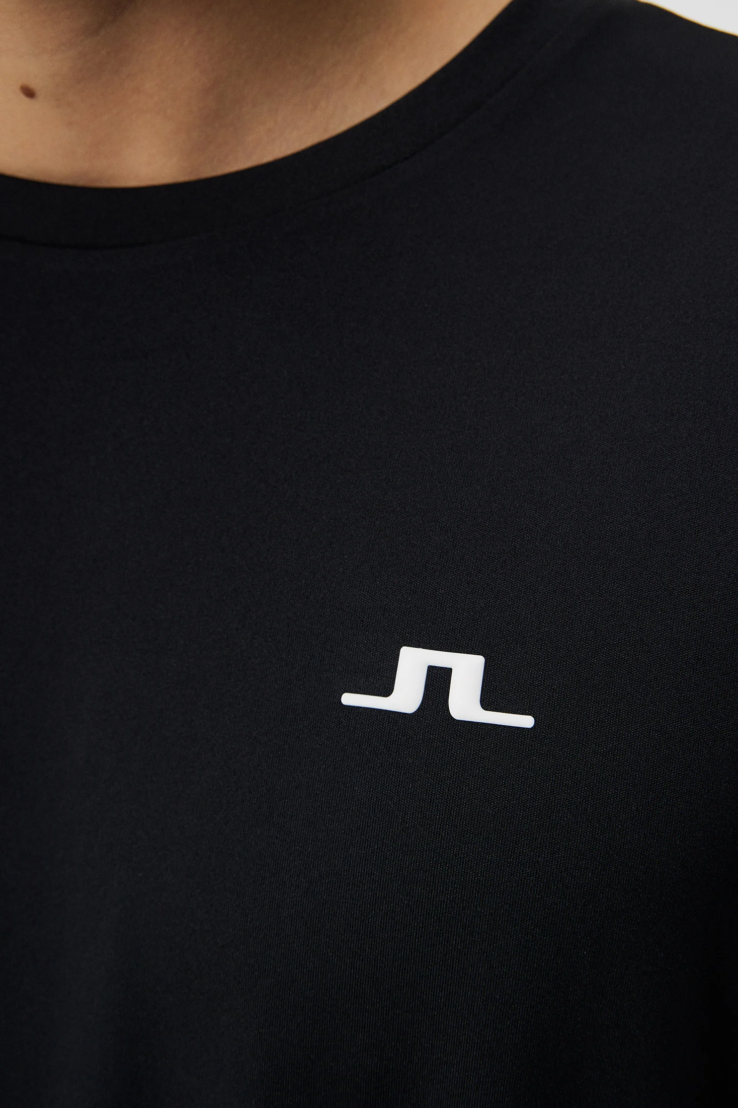 Ade T-shirt LS / Black - Image 6