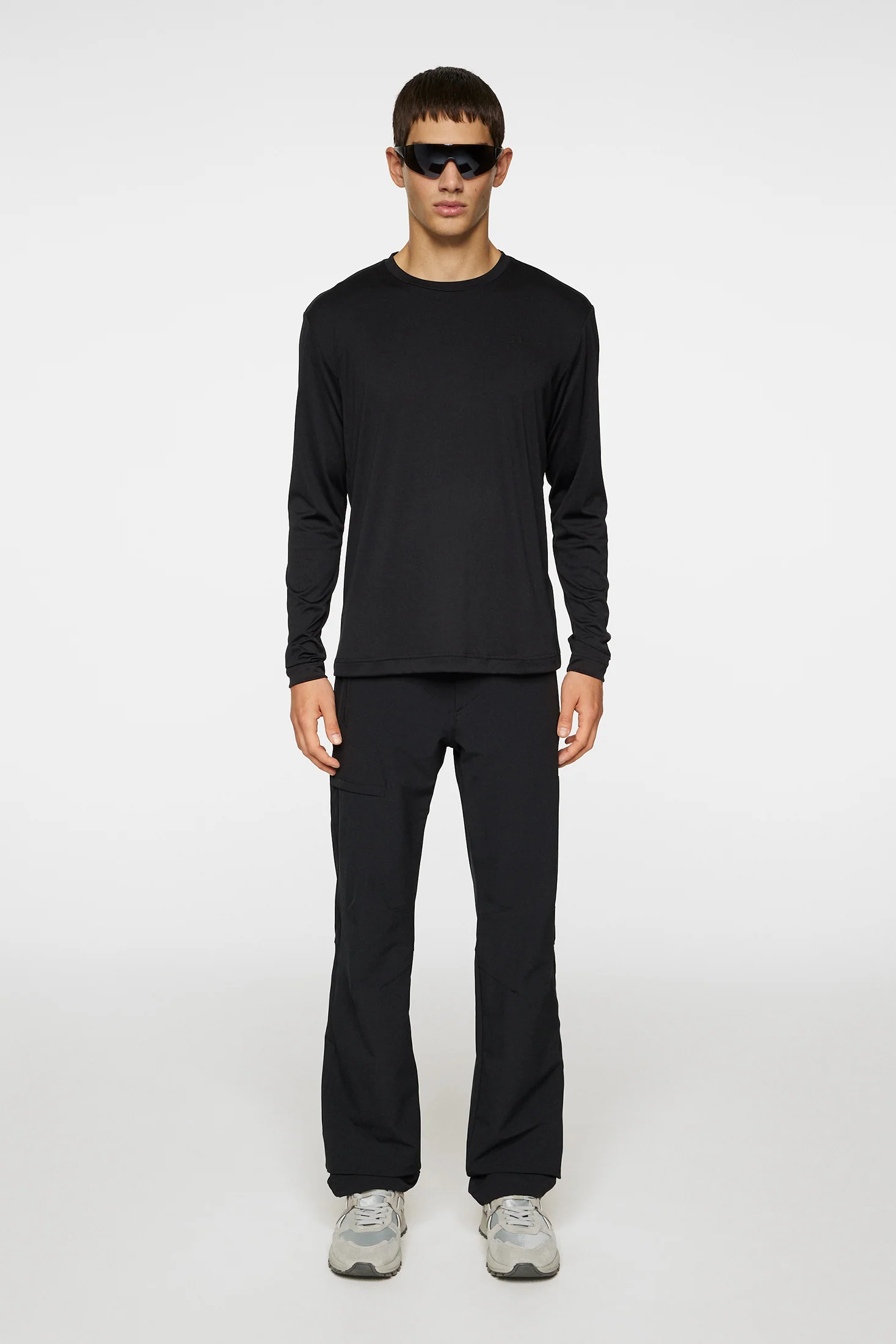 Ade T-shirt LS / Black - Image 4