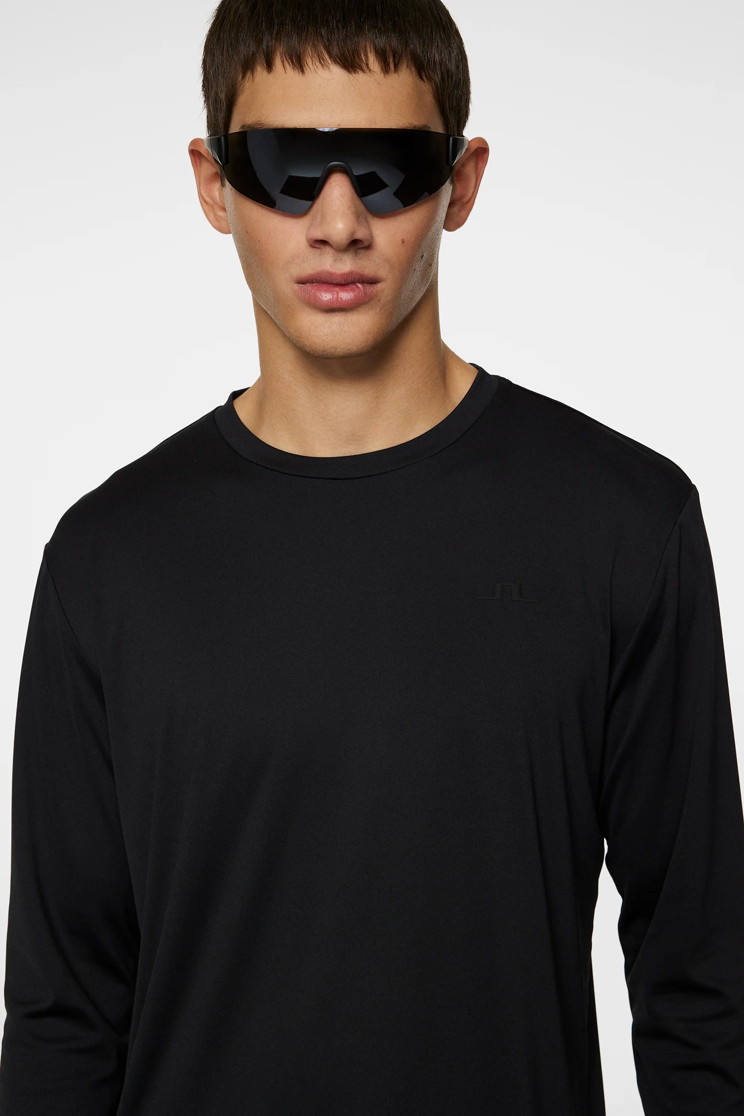 Ade T-shirt LS / Black - Image 5