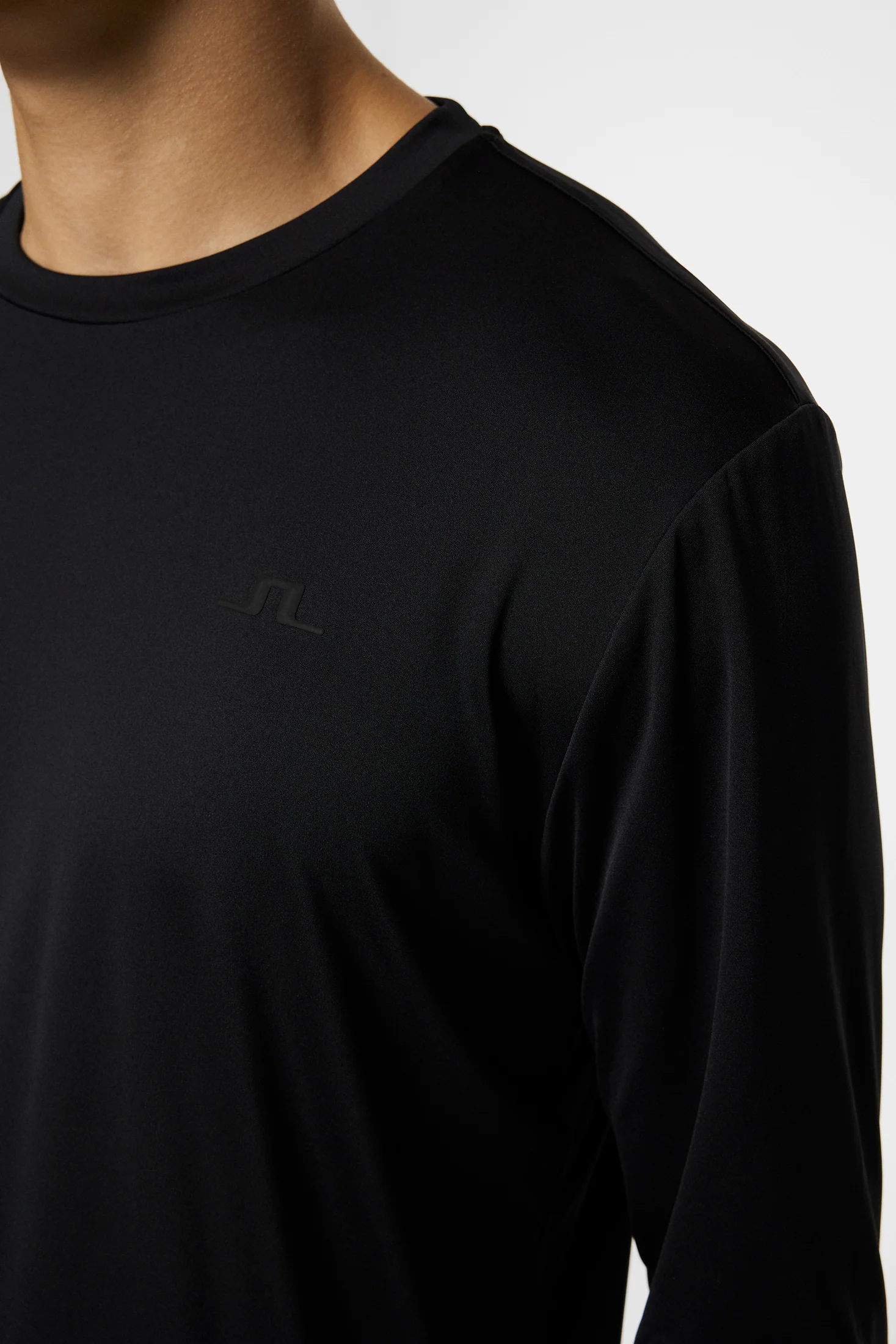 Ade T-shirt LS / Black - Image 6