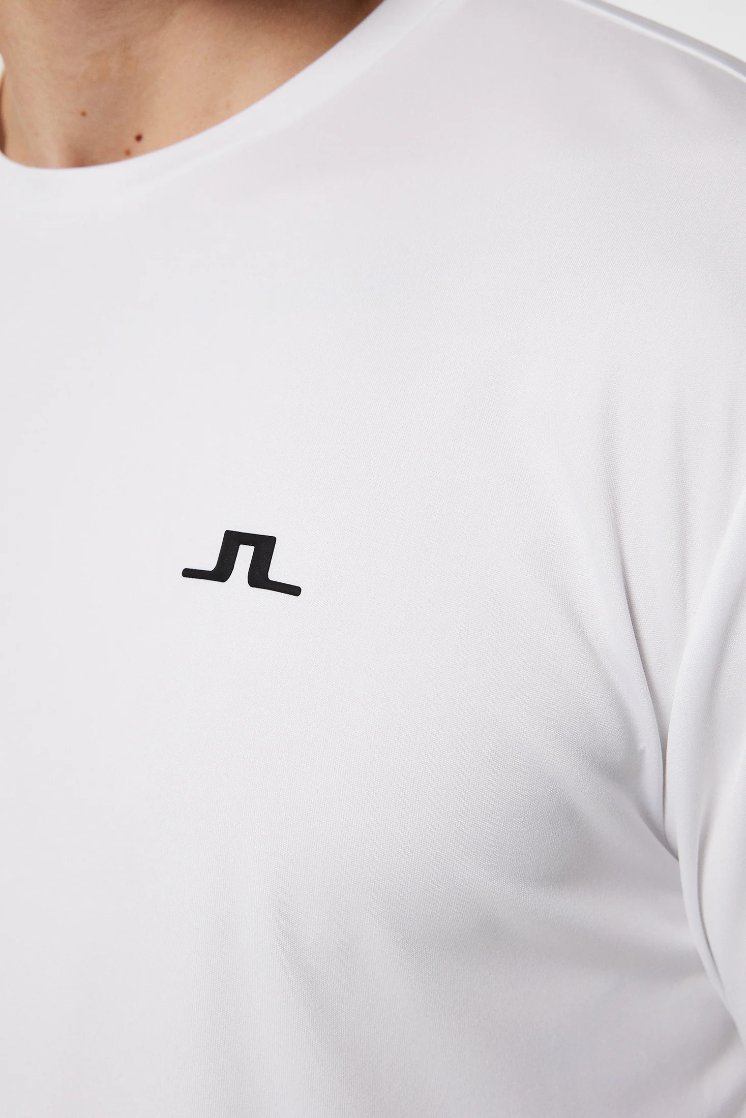 Ade T-shirt LS / White - Image 6