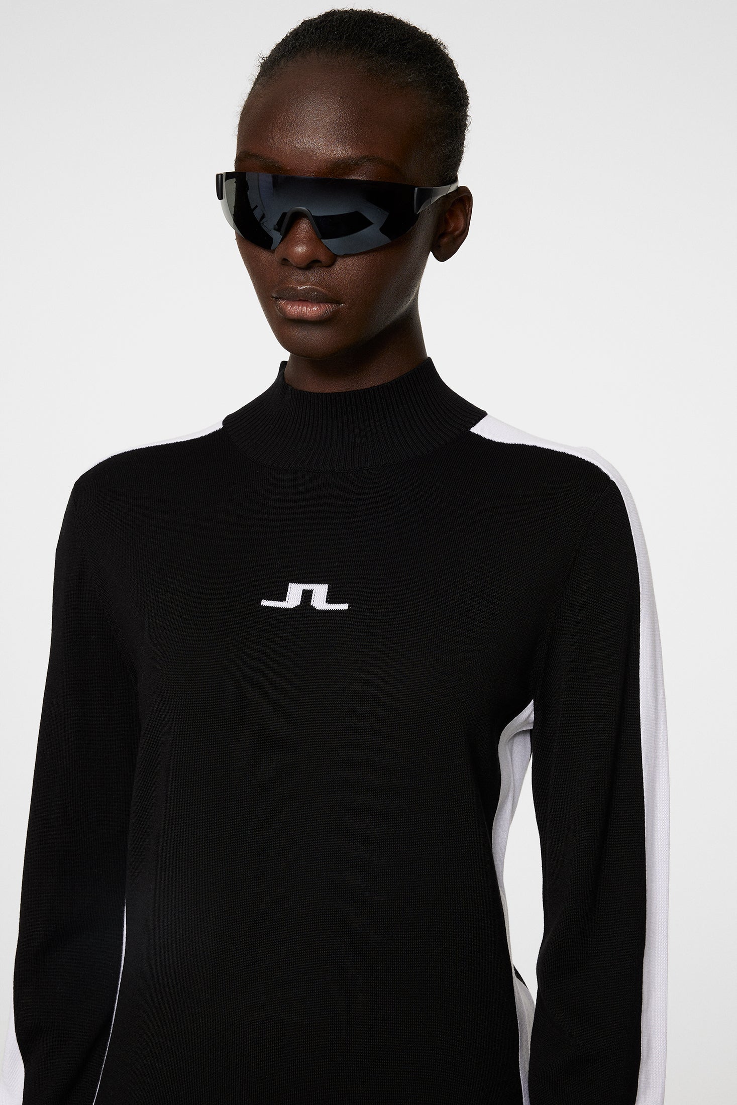Adia Knitted Sweater / Black - Image 5