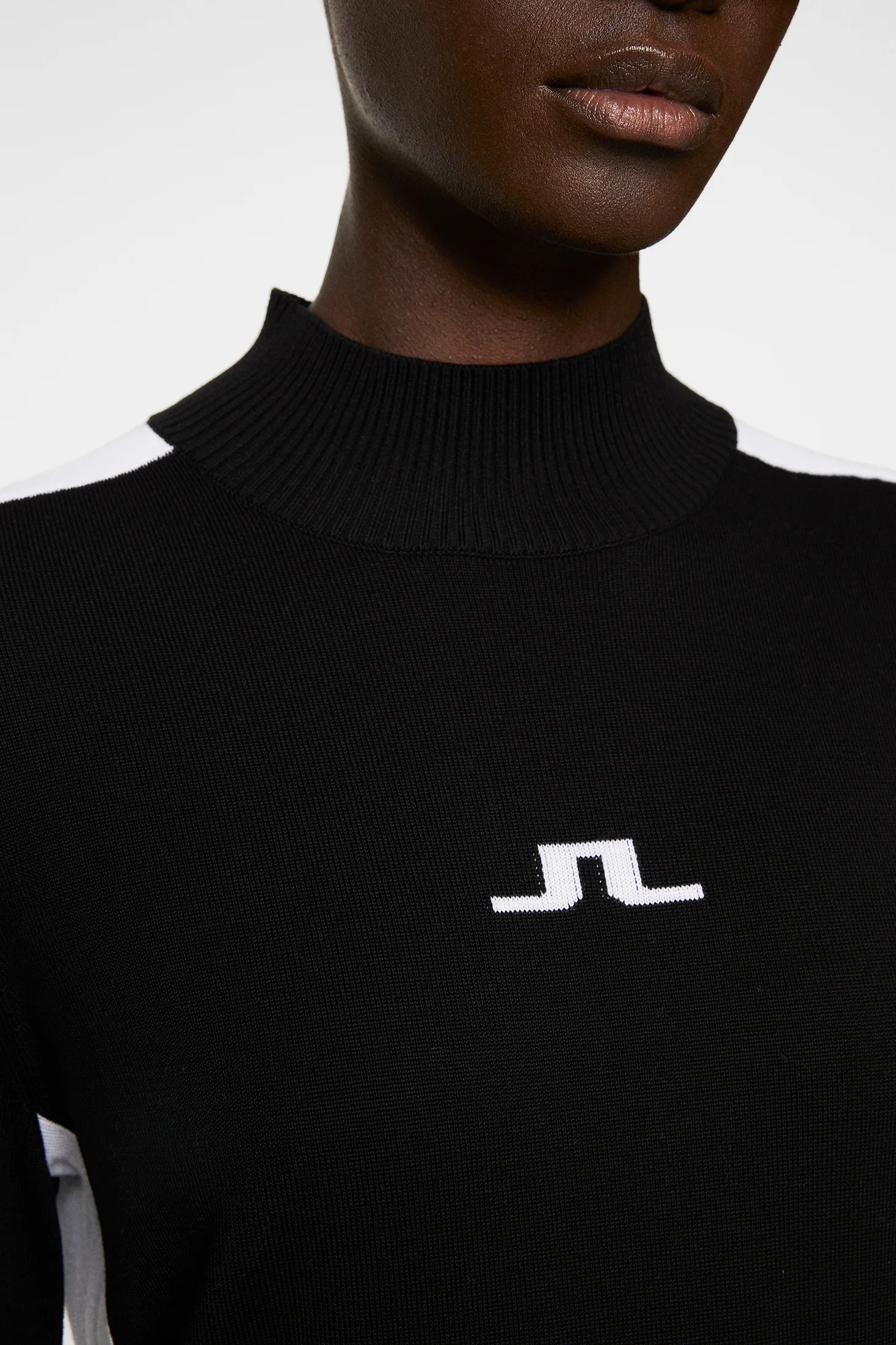 Adia Knitted Sweater / Black - Image 6