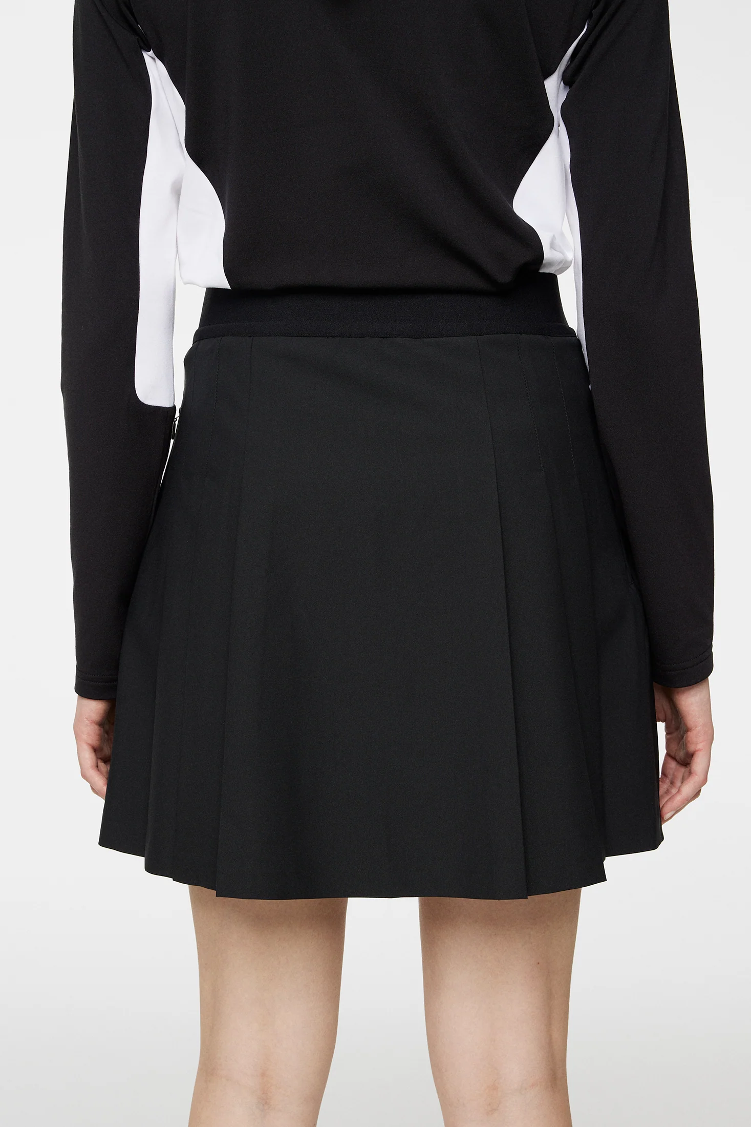 Alesia Skirt / Black - Image 6