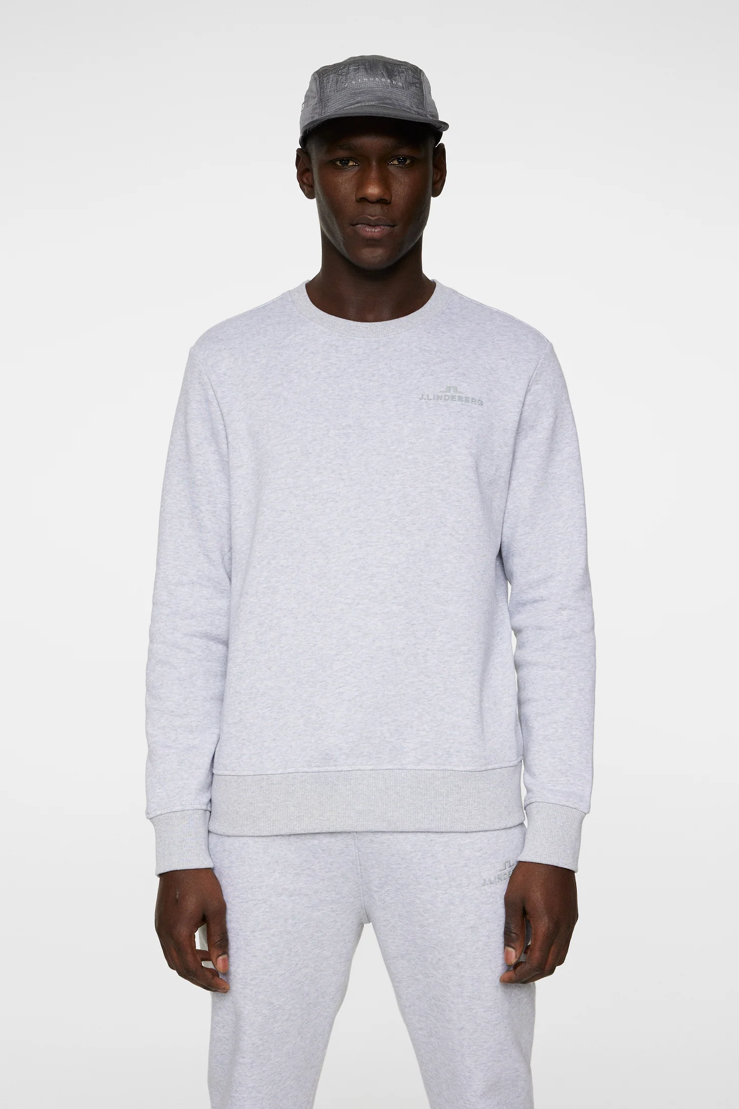 Alpha Crew Neck / Light Grey Melange - Image 2
