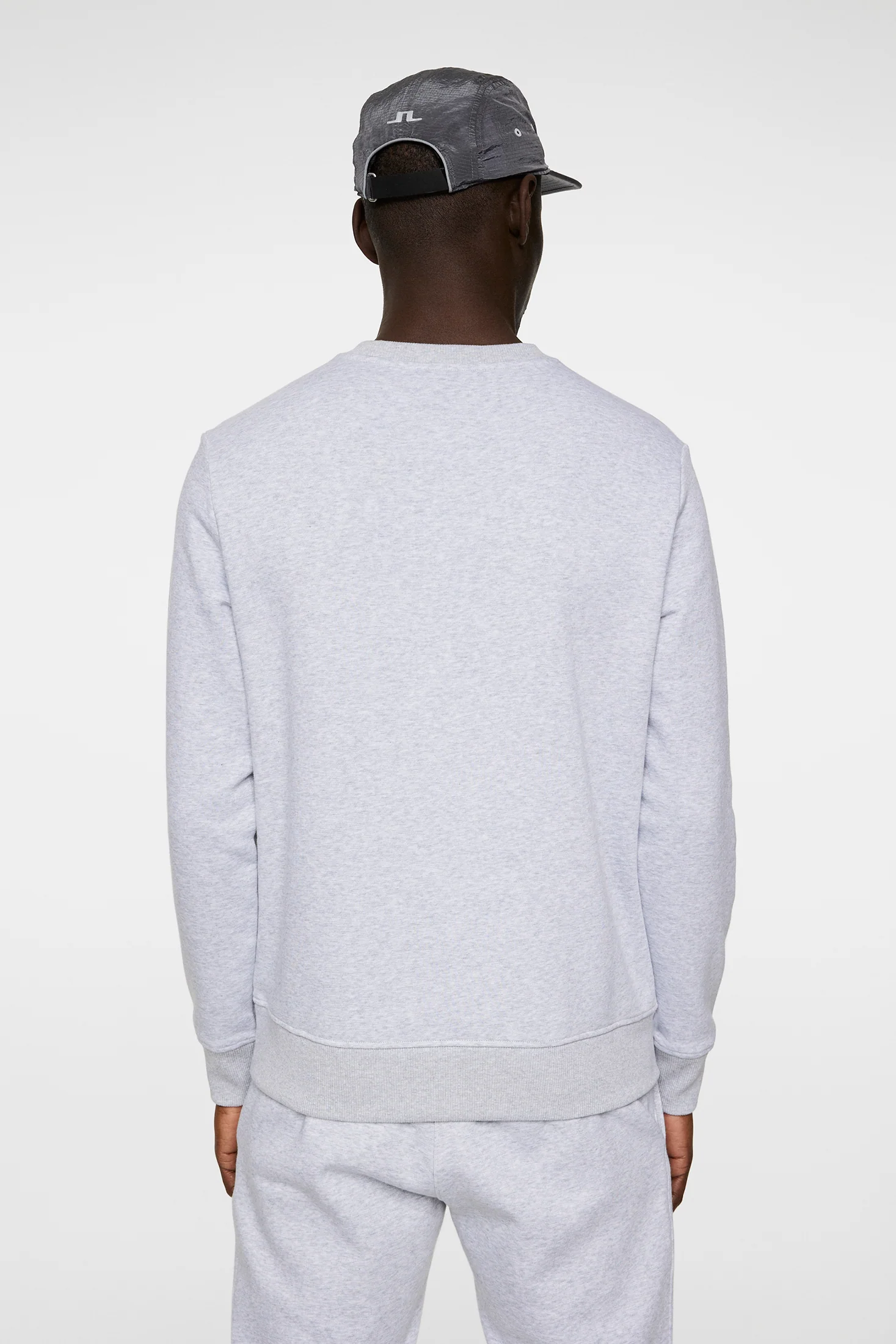 Alpha Crew Neck / Light Grey Melange - Image 3
