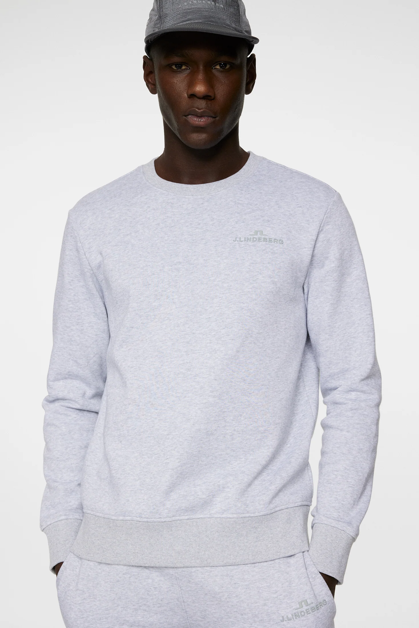 Alpha Crew Neck / Light Grey Melange - Image 5