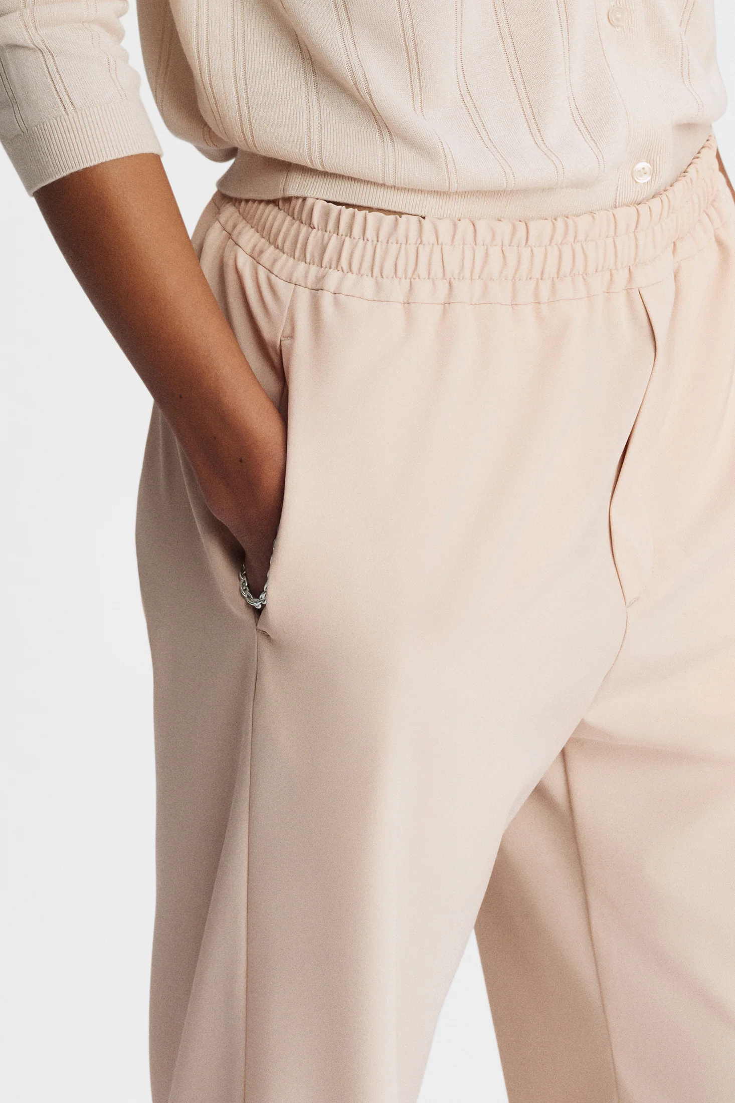 Anja Pant / Moonbeam - Image 5