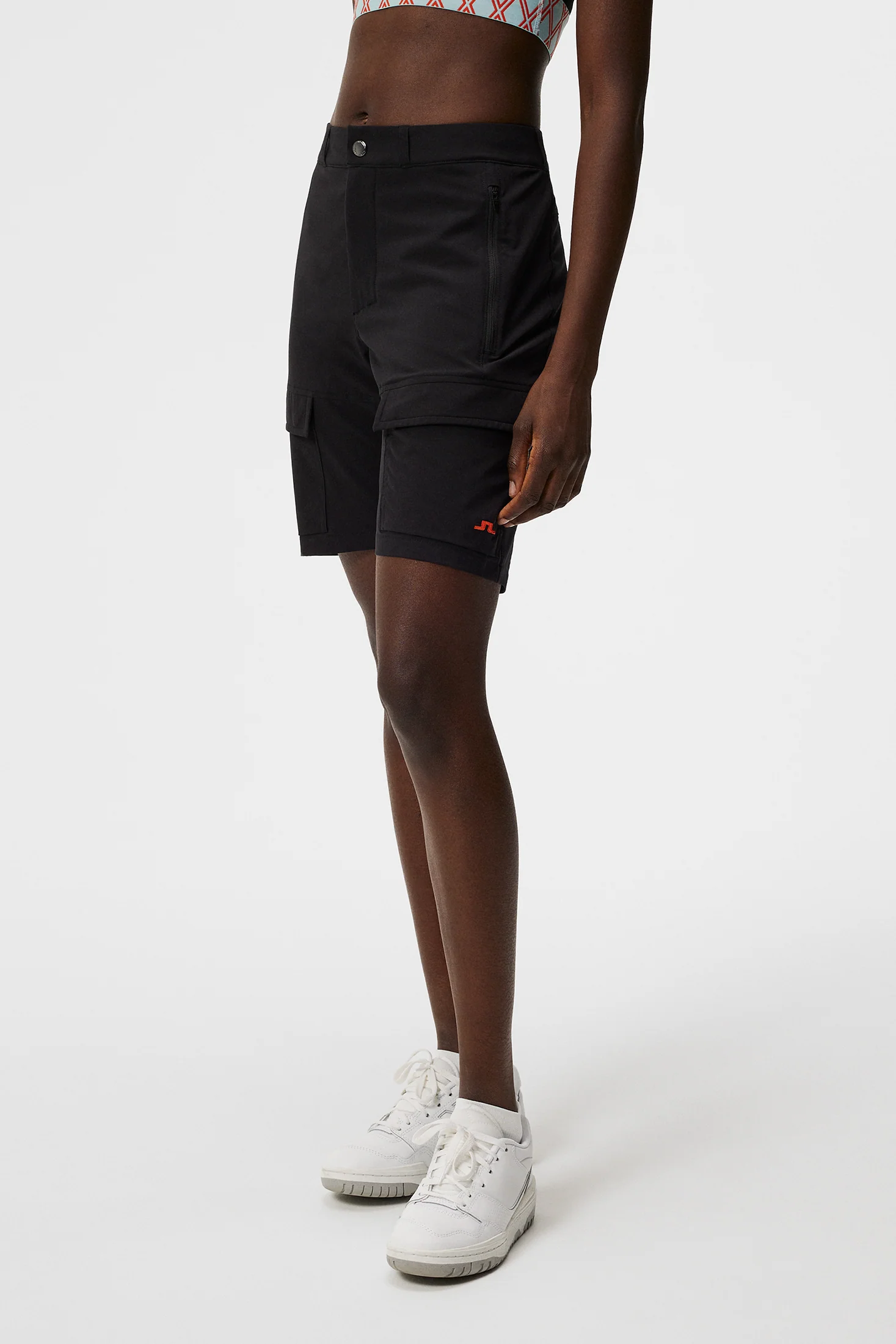 Anya Shorts / Black - Image 2