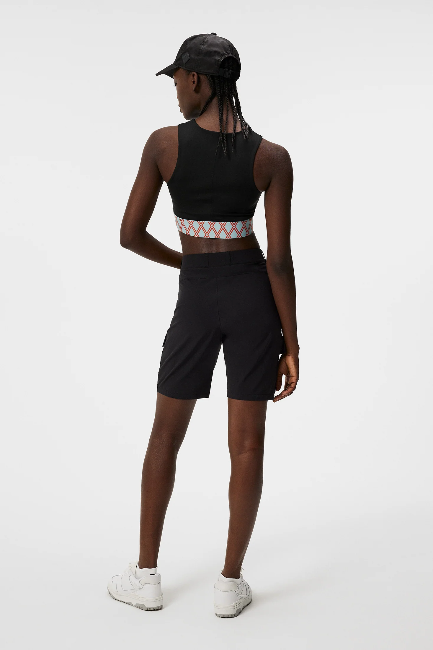 Anya Shorts / Black - Image 3