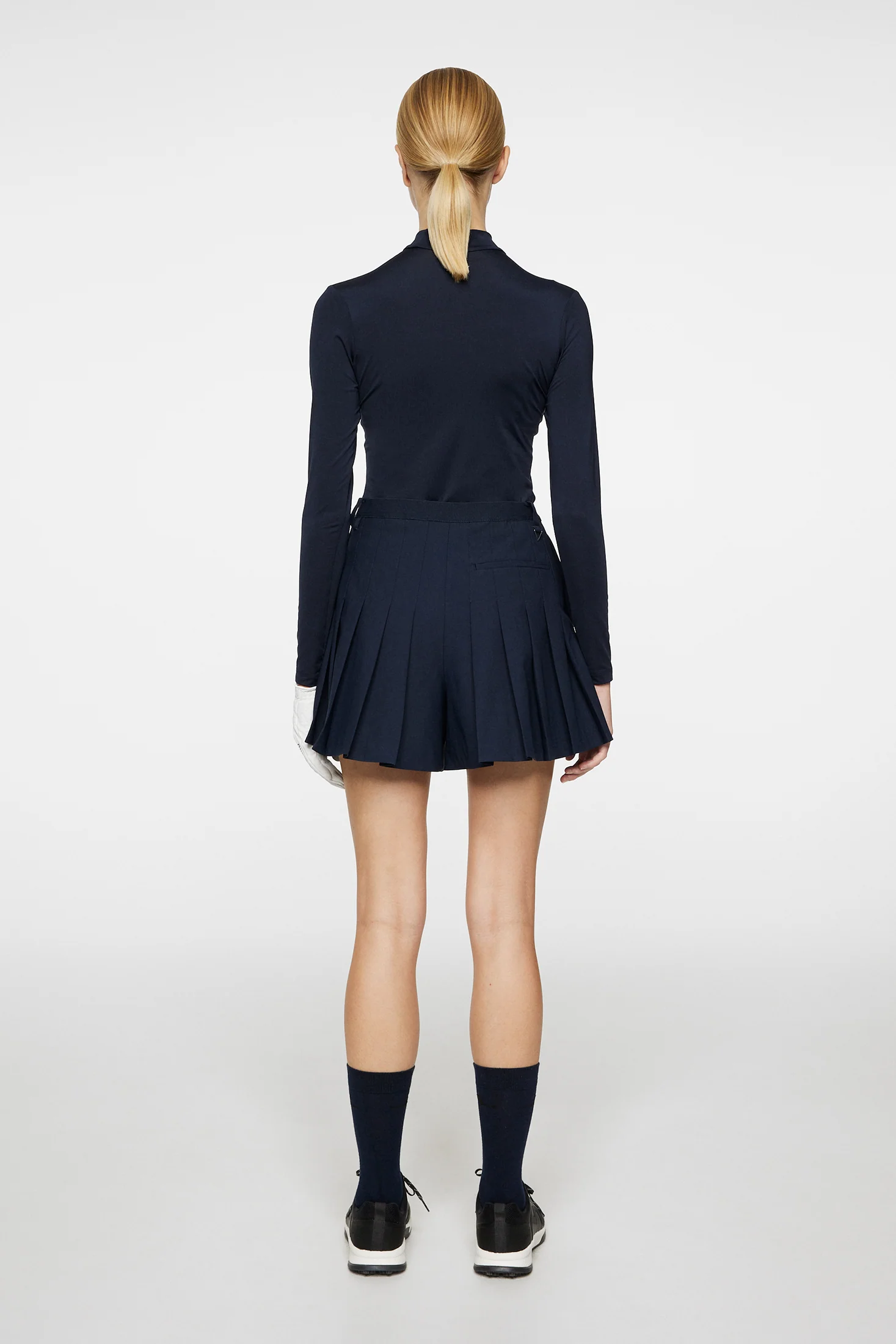 Arella Pleated Shorts / JL Navy - Image 4