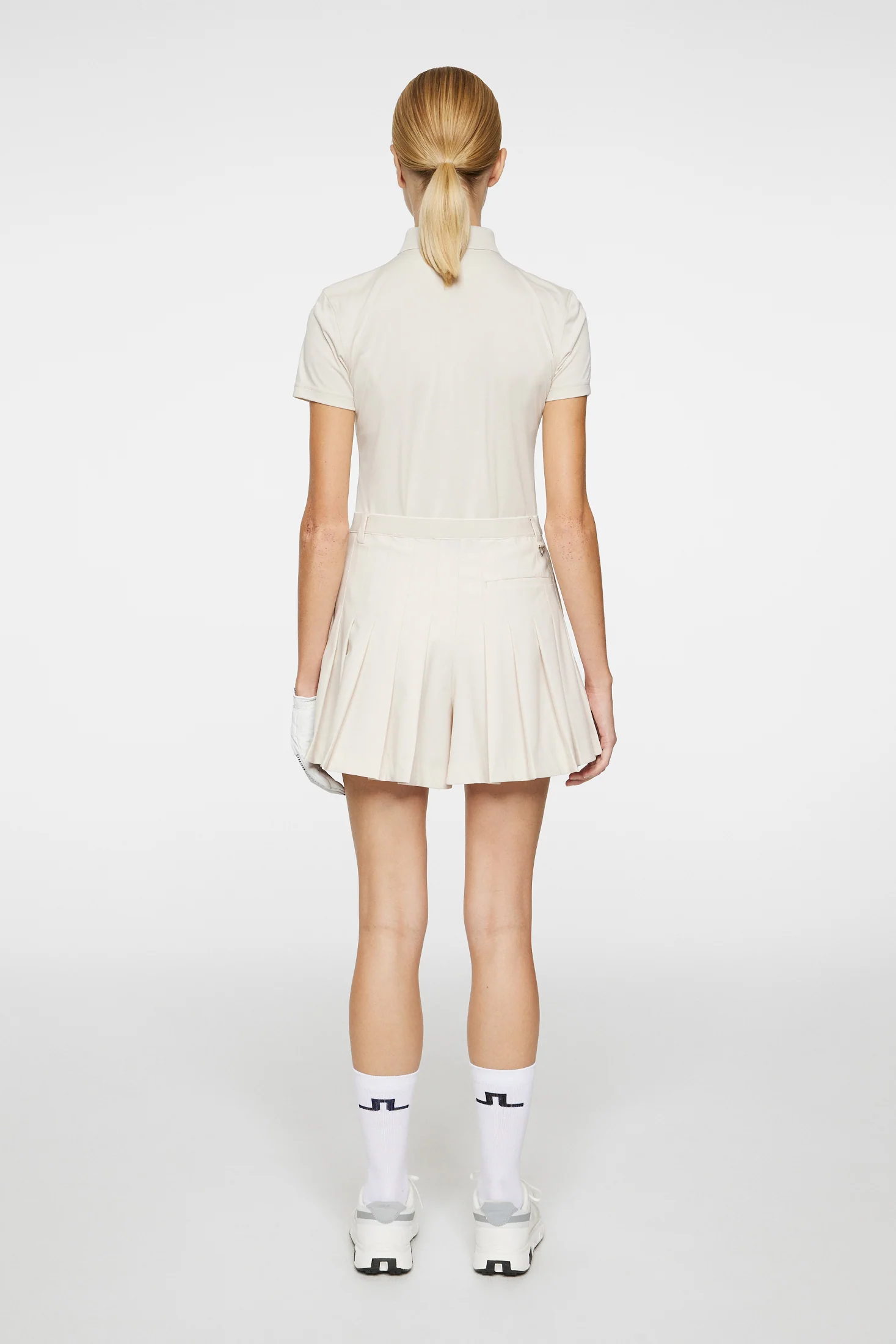 Arella Pleated Shorts / Moonbeam - Image 4