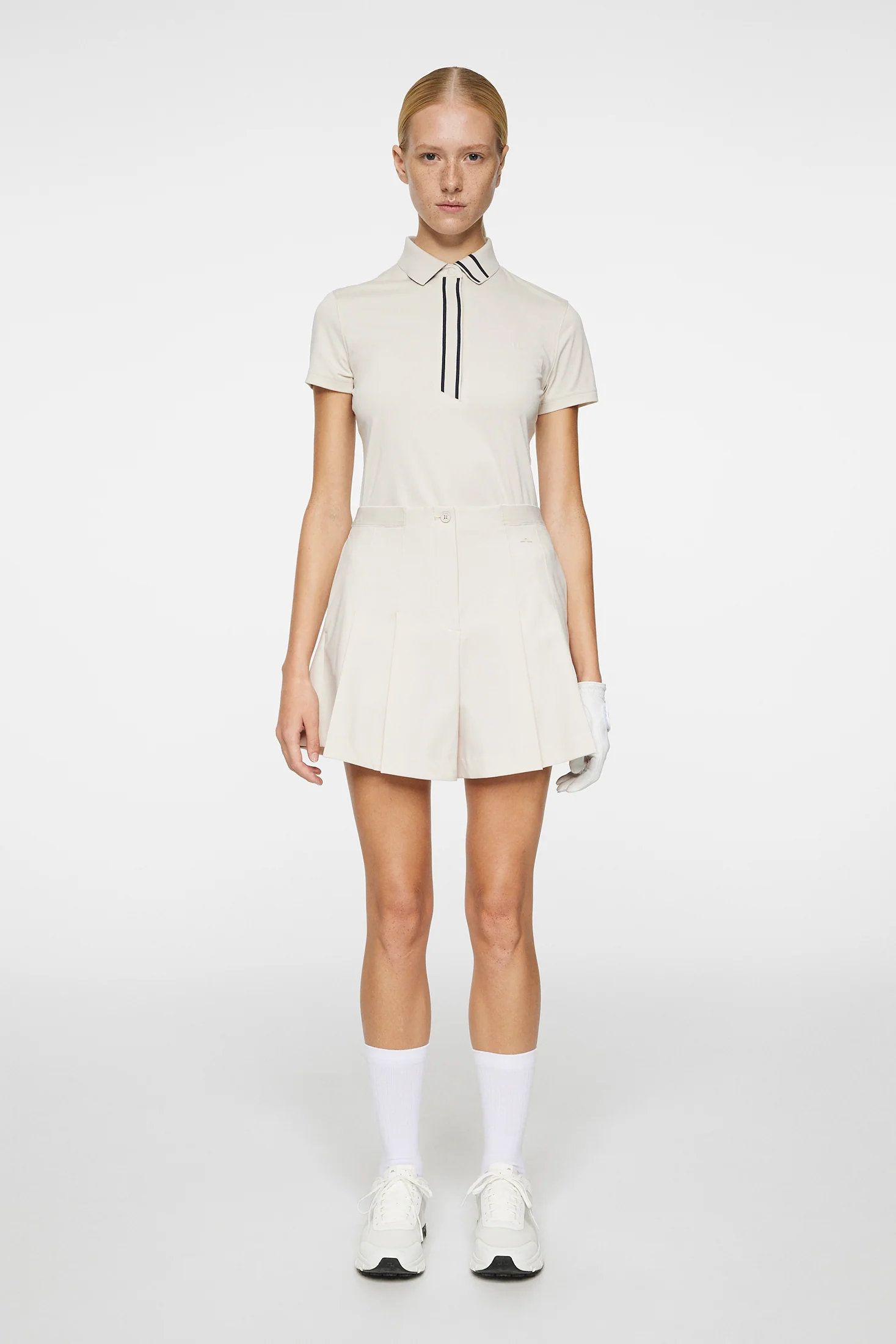 Arella Pleated Shorts / Moonbeam - Image 5