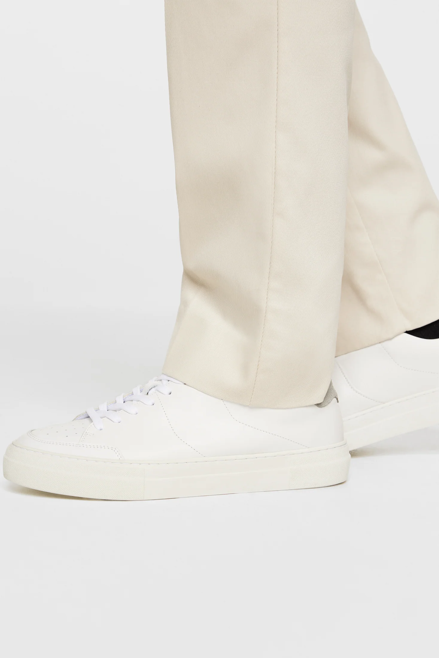 Art Signature Leather Sneaker / White - Image 3