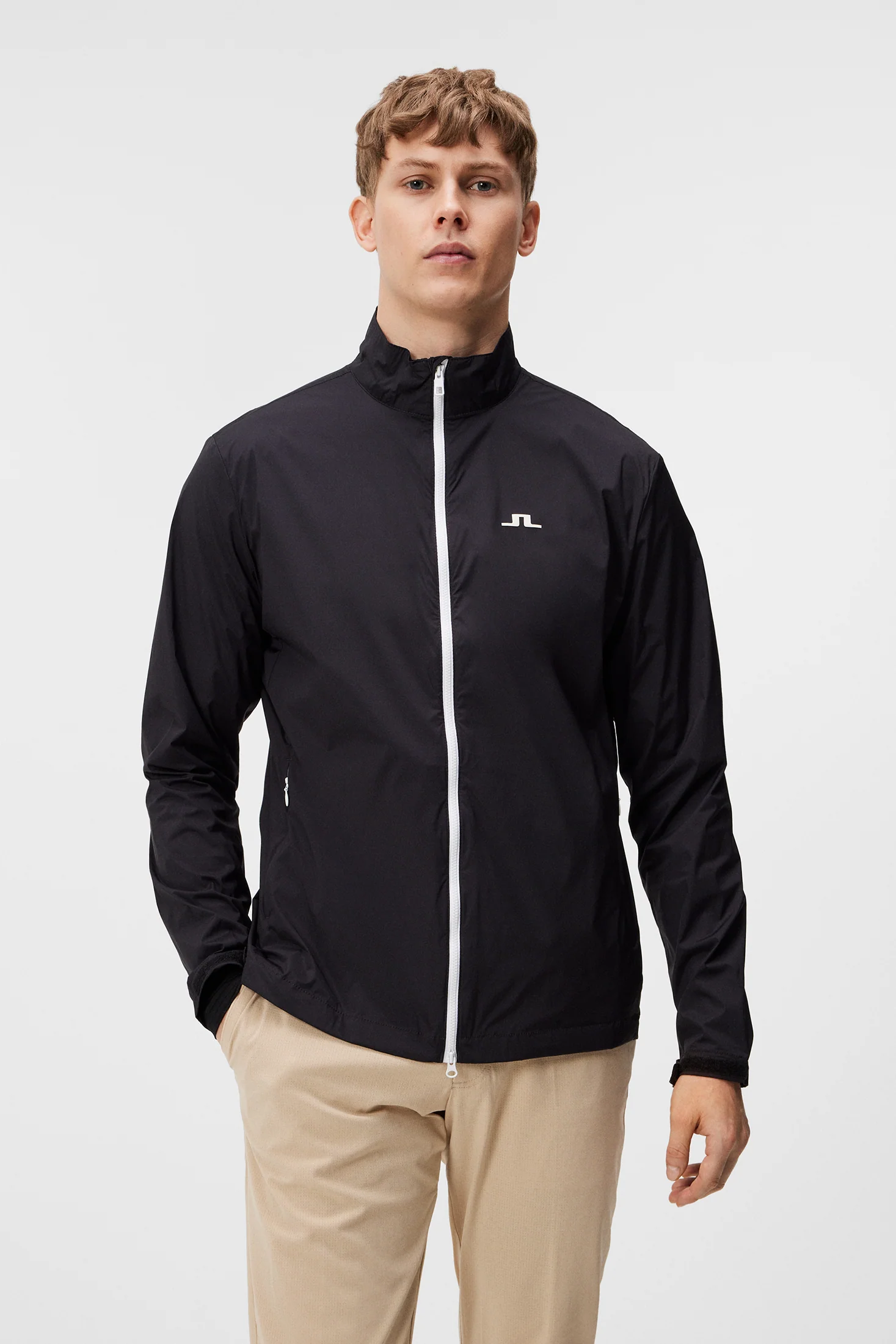 Ash Light Packable Jacket / Black - Image 2