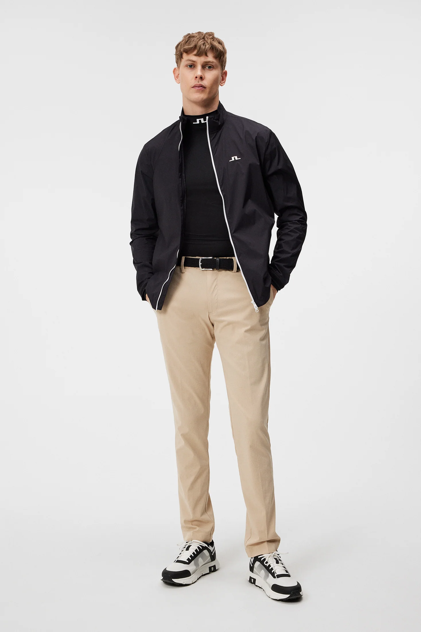 Ash Light Packable Jacket / Black - Image 4