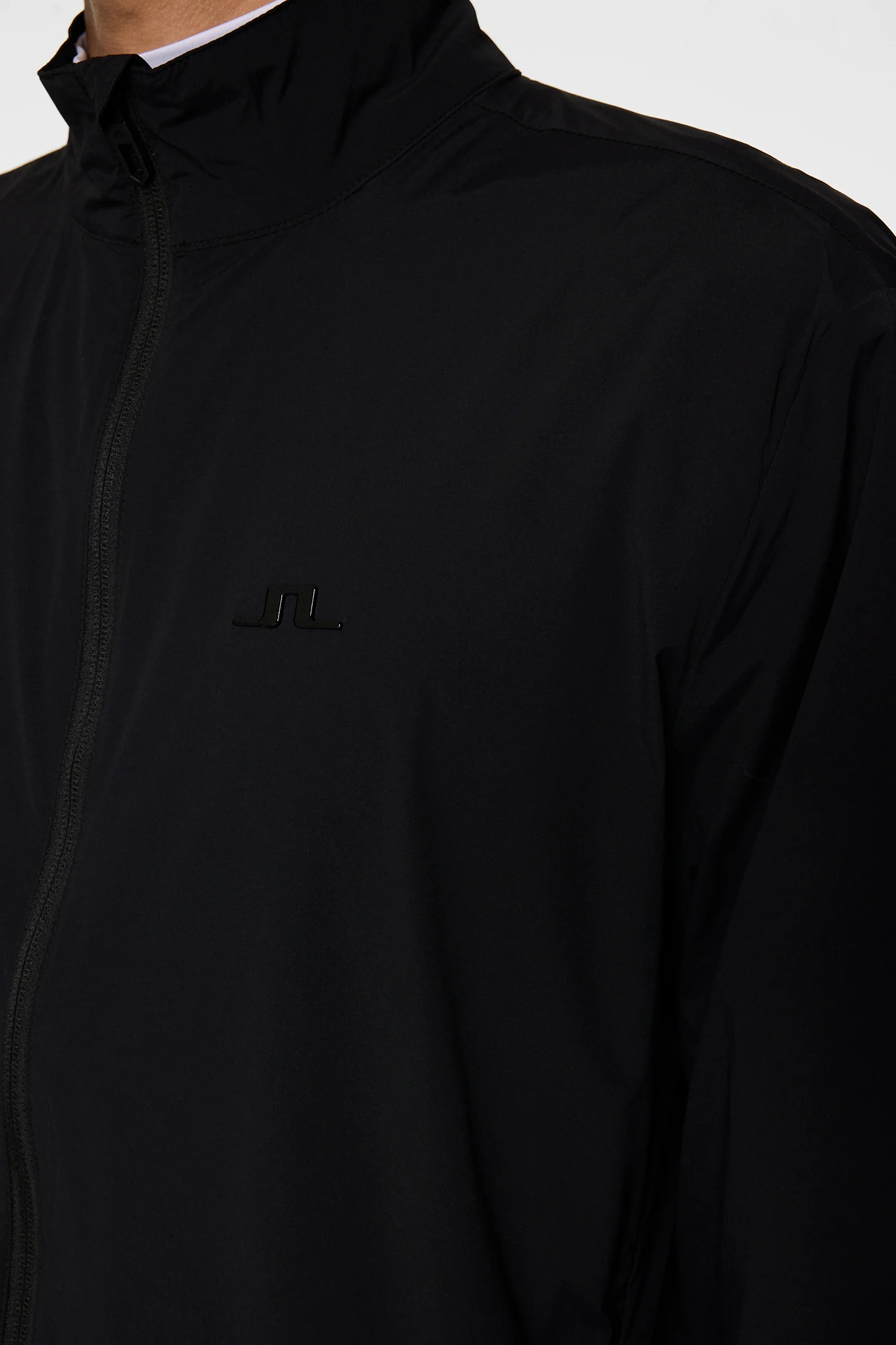 Ash Light Packable Jacket / Black - Image 6