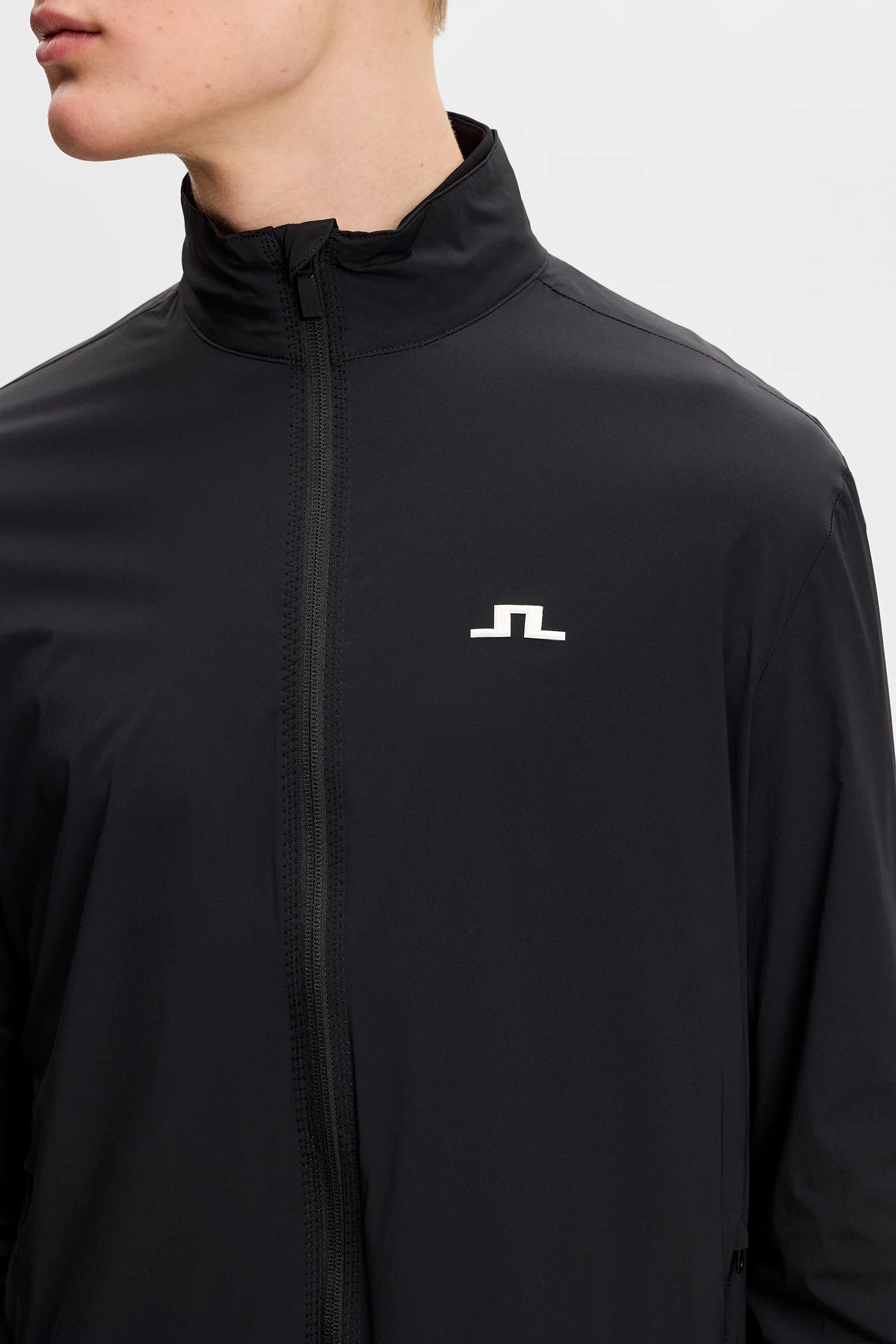 Ash Light Packable Jacket / Black - Image 5