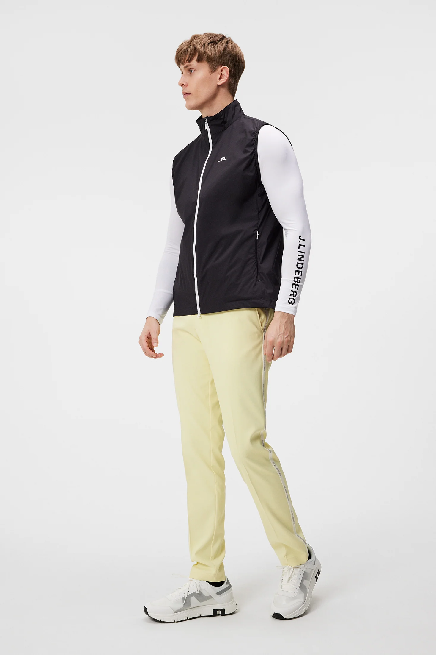 Ash Light Packable Vest / Black - Image 4