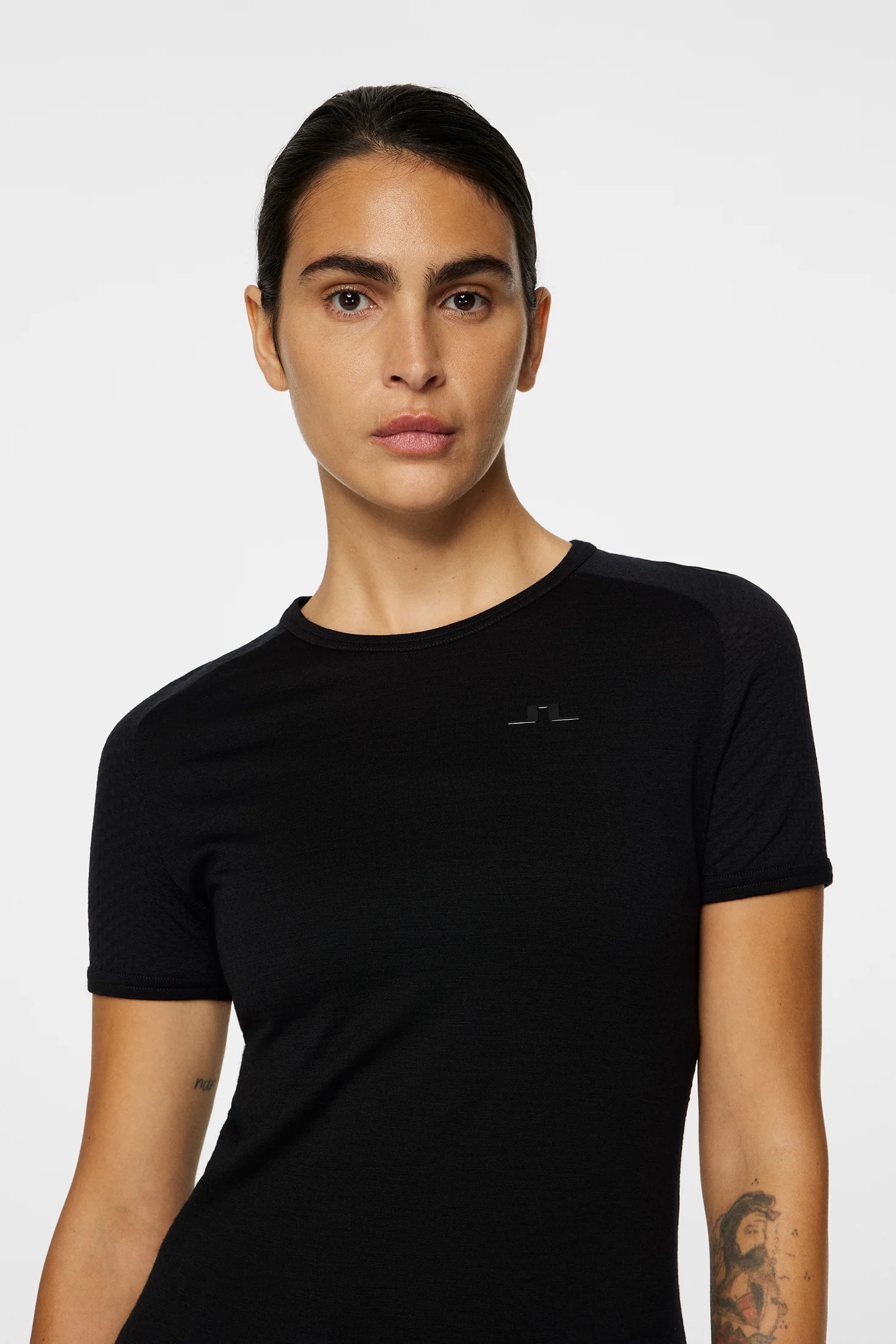 Bella Wool T-shirt / Black - Image 6