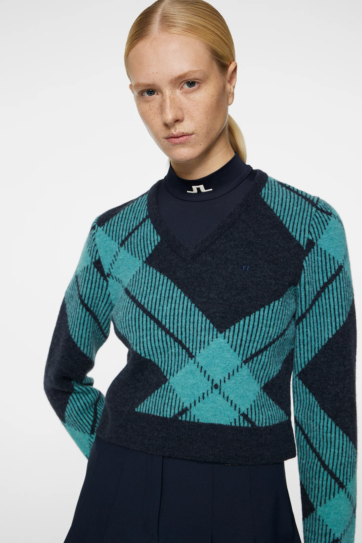 Brea Knitted V-Neck / Glenmuir Tartan Teal L - Image 5