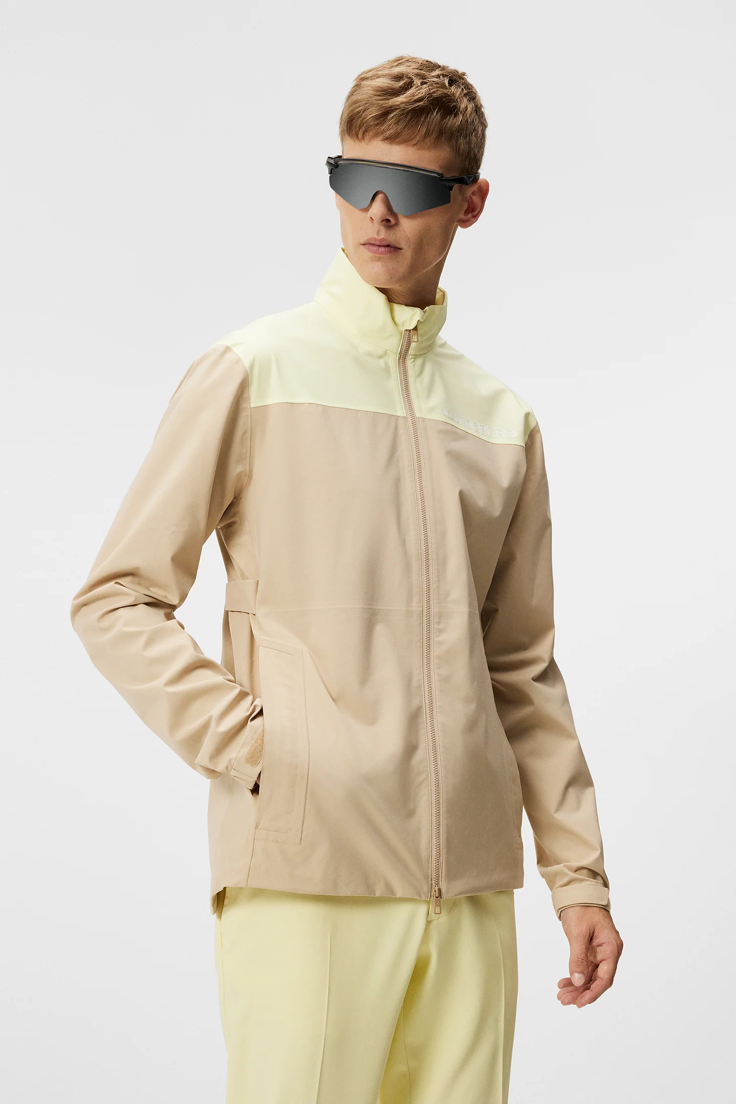 Bridge Rain Jacket / Safari Beige - Image 3