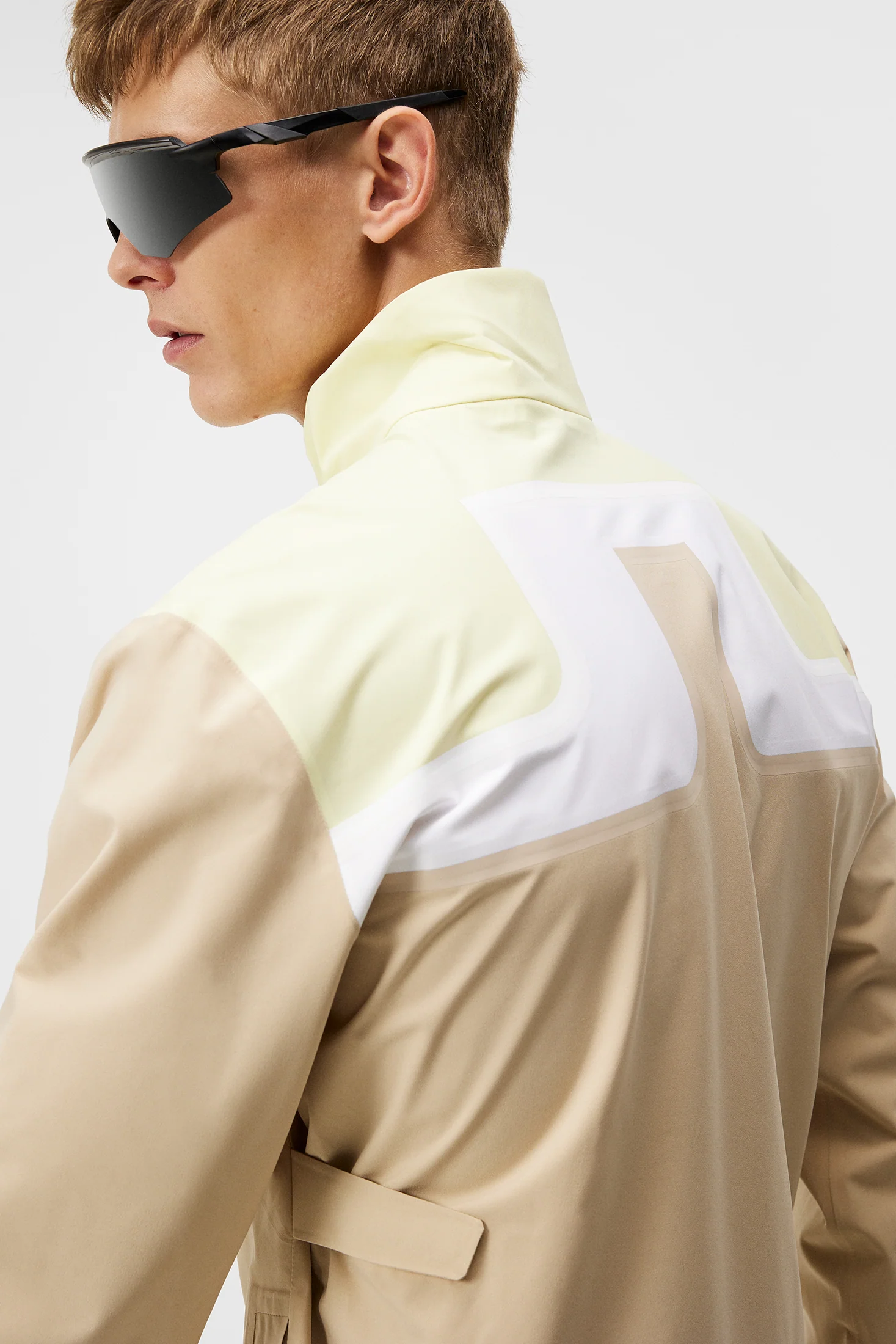 Bridge Rain Jacket / Safari Beige - Image 6
