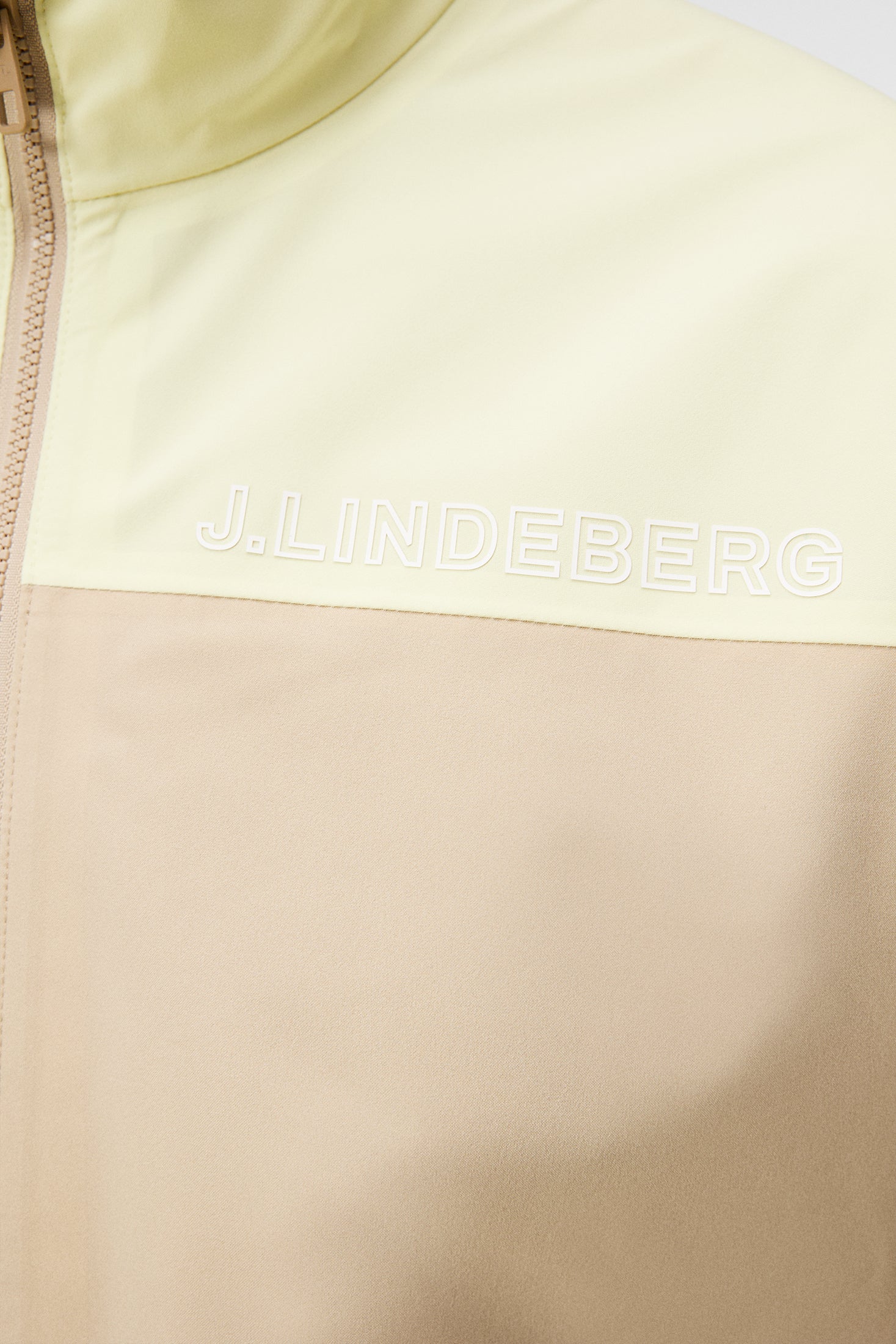 Bridge Rain Jacket / Safari Beige - Image 7