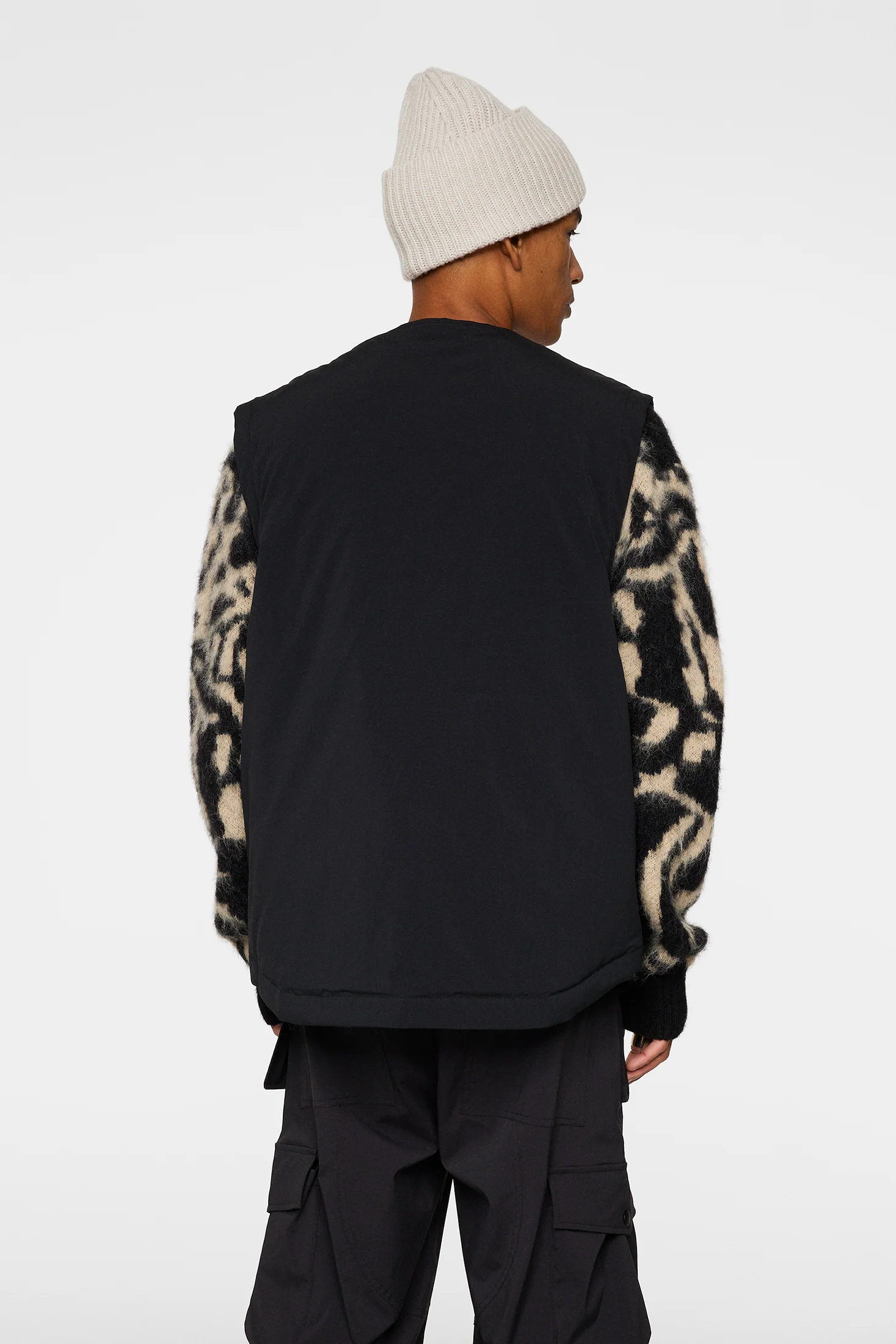 Cain Padded Vest / Black - Image 3