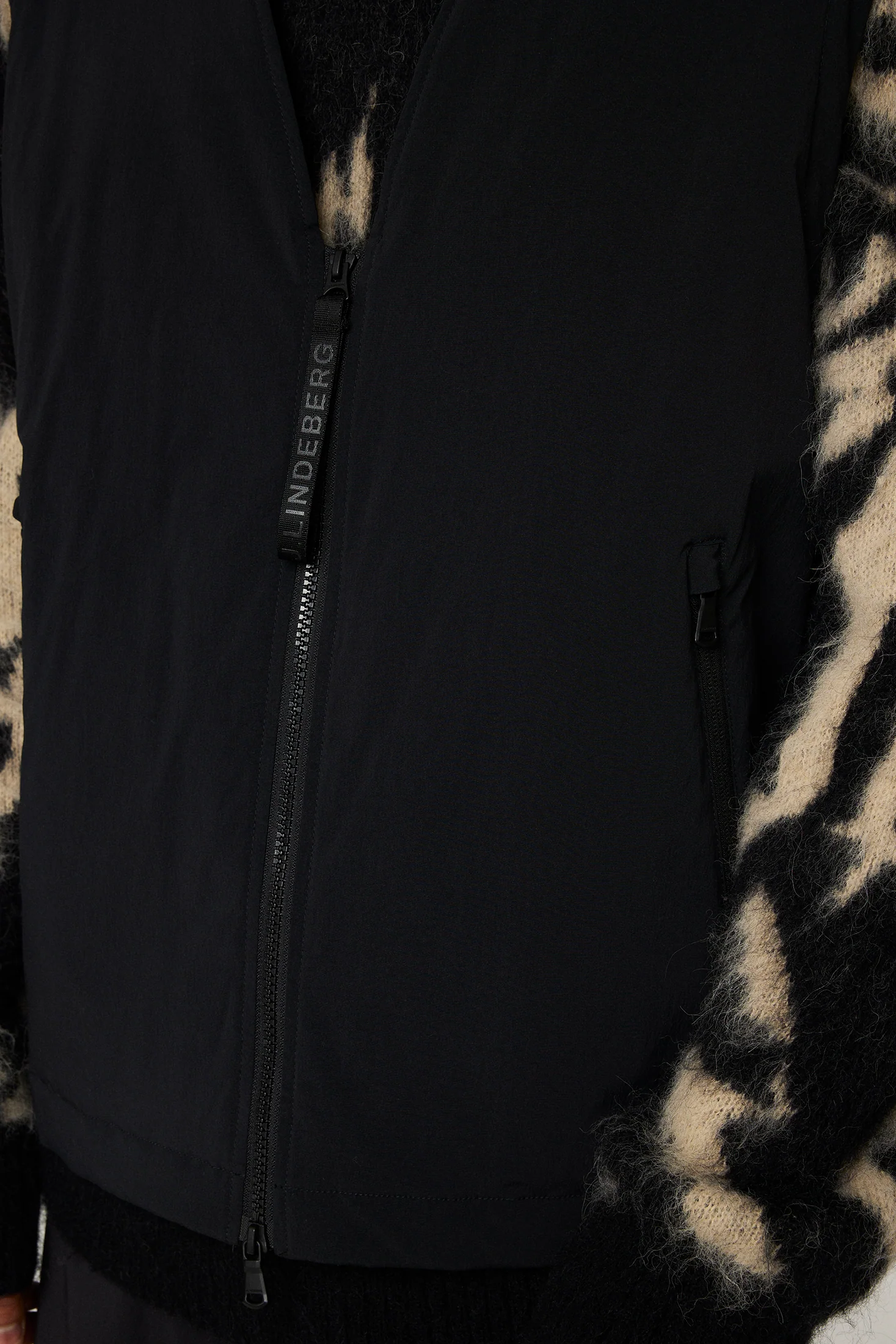 Cain Padded Vest / Black - Image 6