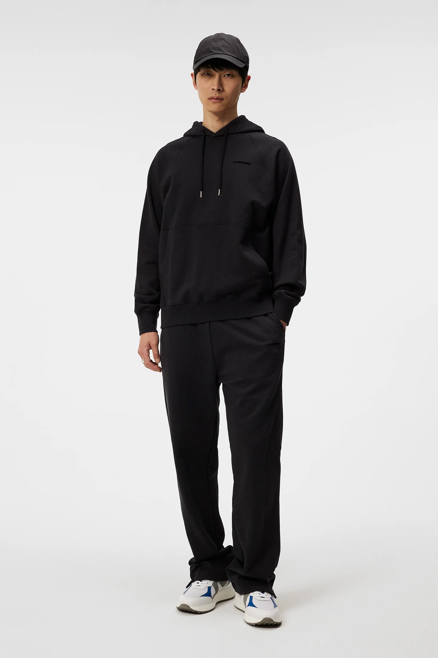 Callan Hoodie / Black - Image 4