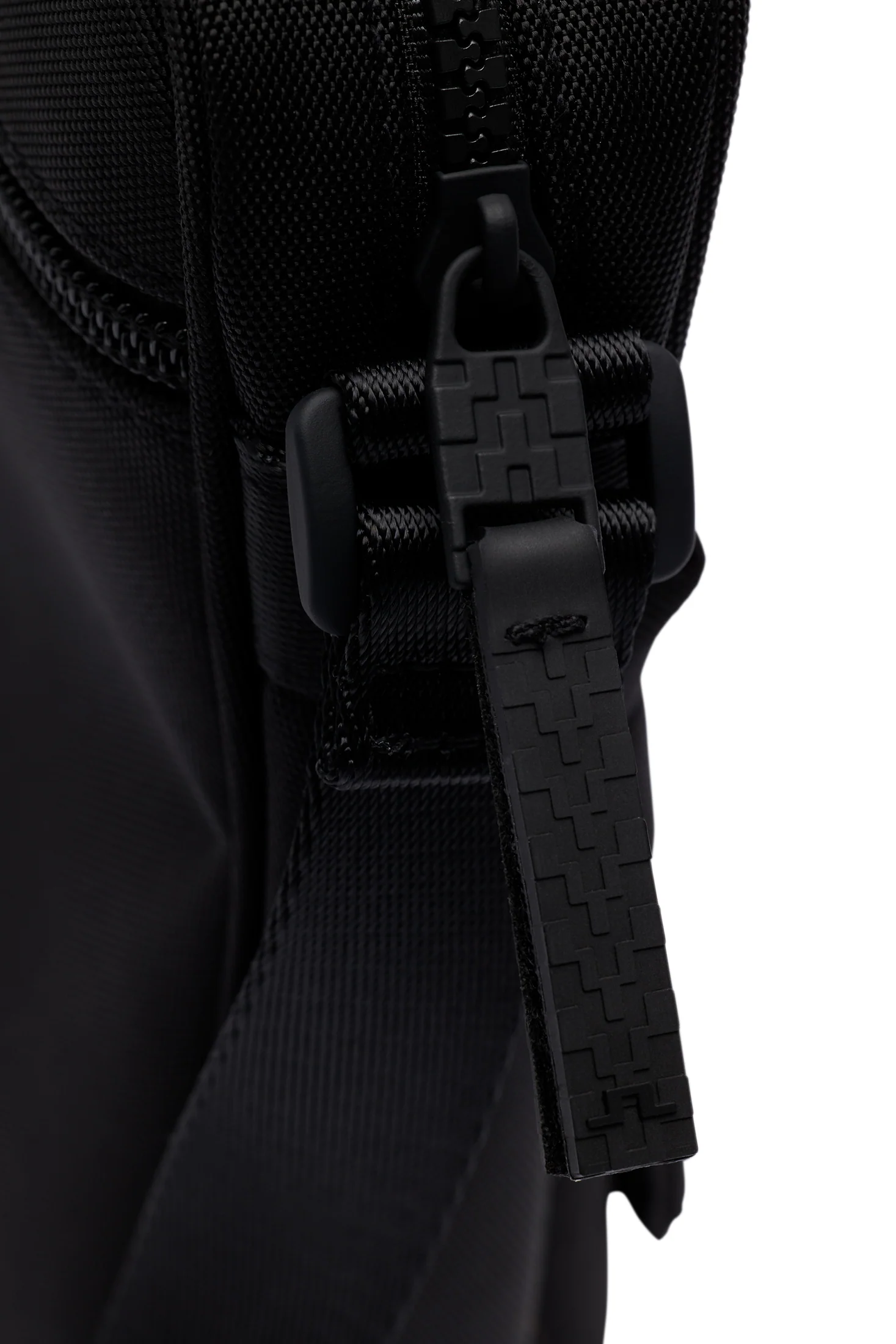 Casper Crossbody Bag / Black - Image 5