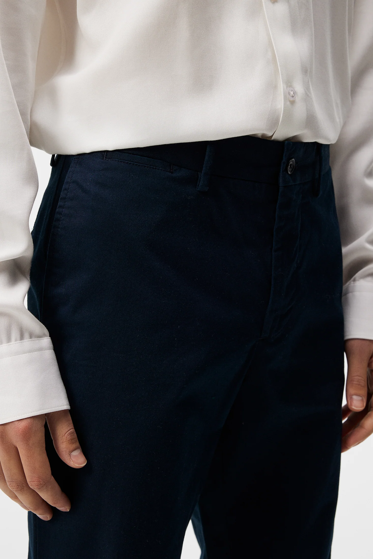 Chaze Cloud Satin Pants / JL Navy - Image 5