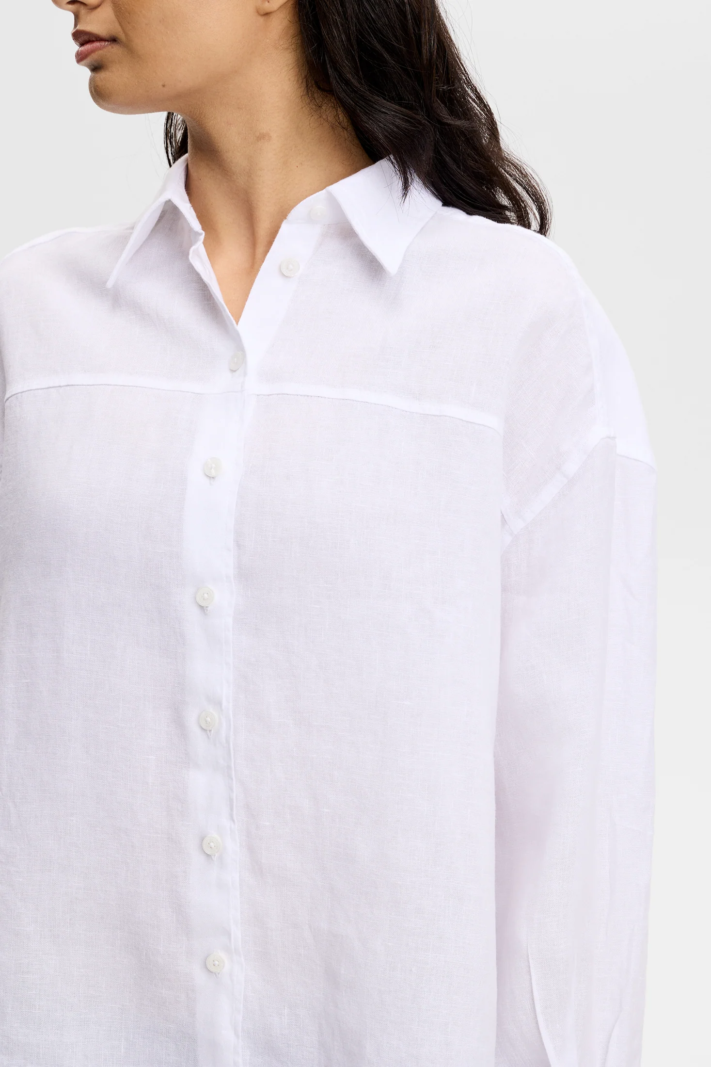 Clairo Clean Linen Shirt / White - Image 5