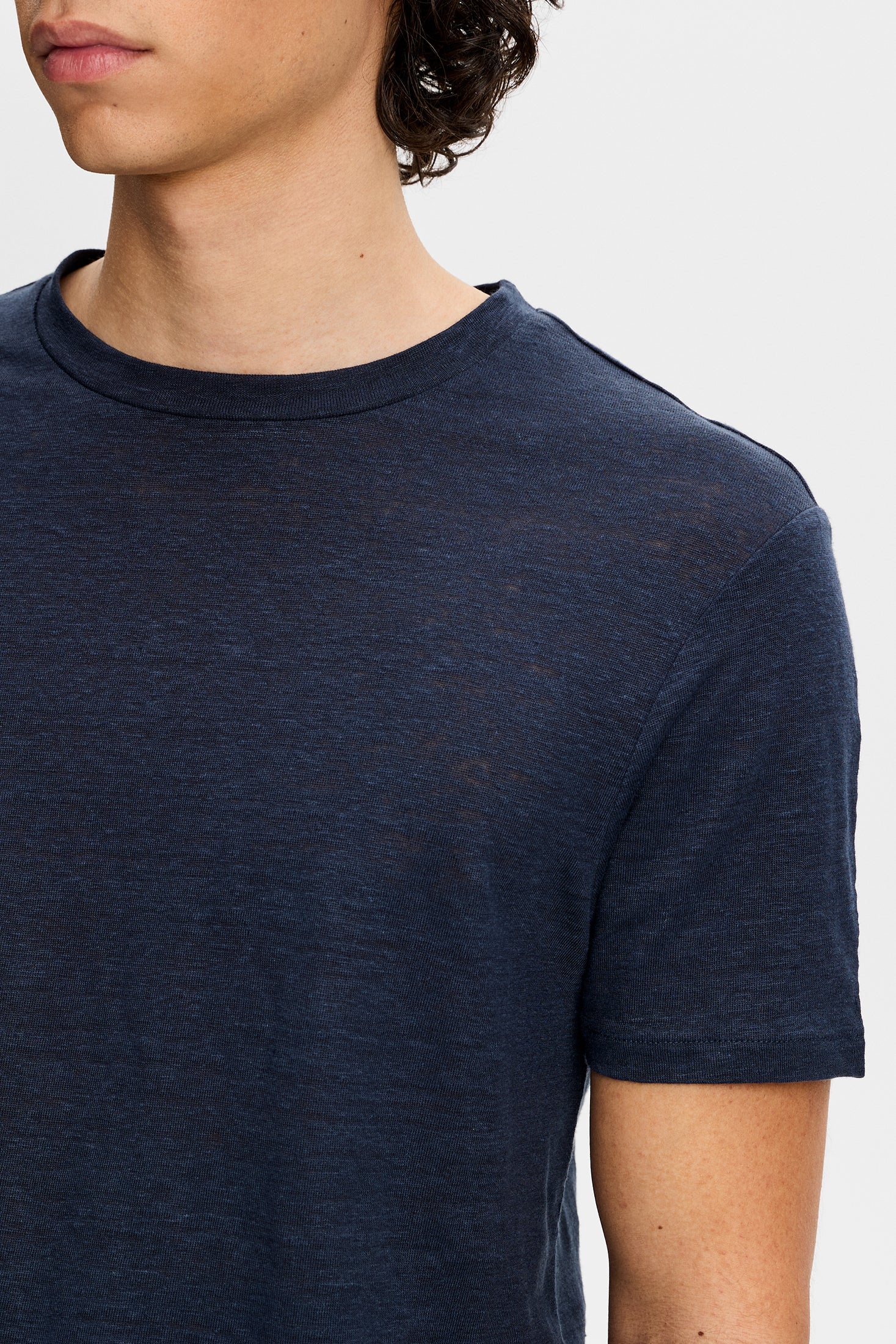 Coma Linen Tee / JL Navy - Image 5