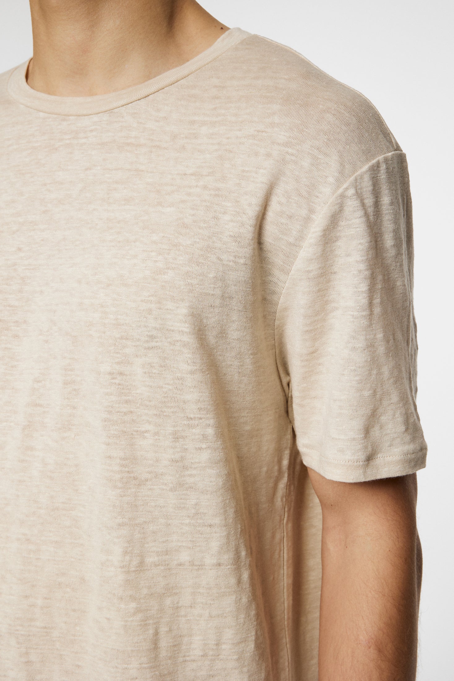 Coma Linen Tee / Moonbeam - Image 6