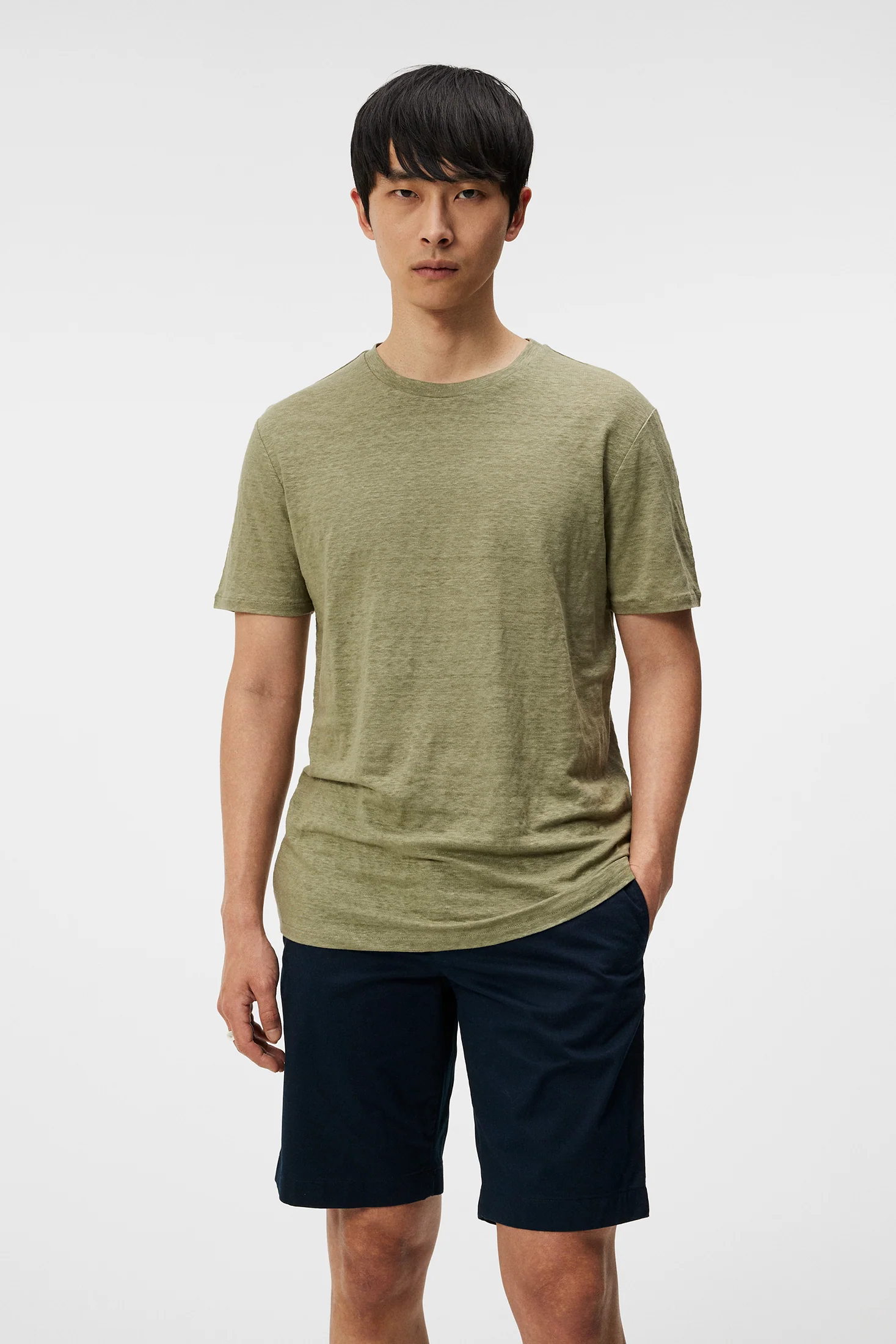 Coma Linen Tee / Oil Green - Image 2