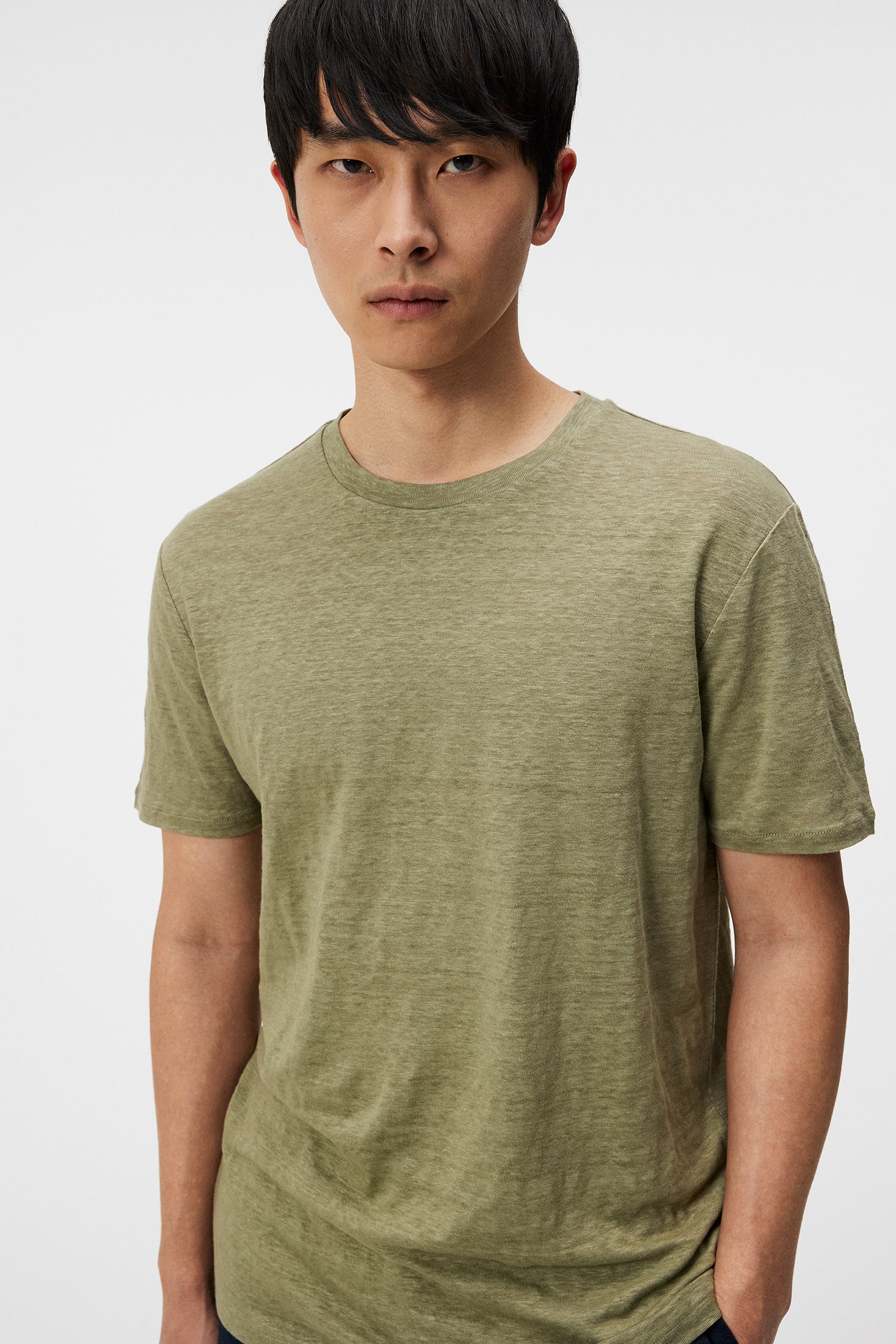 Coma Linen Tee / Oil Green - Image 5