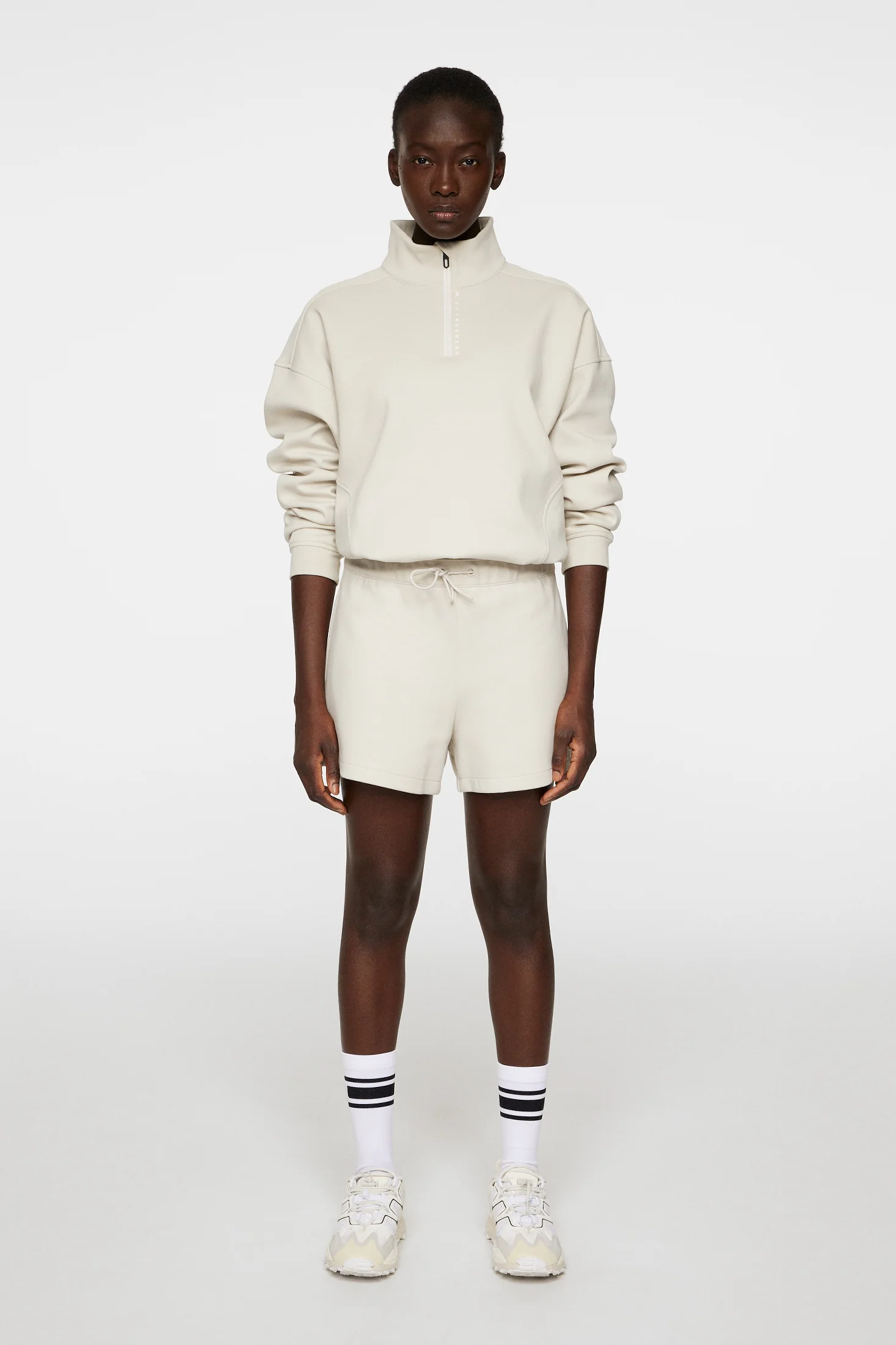 Elin Shorts / Moonbeam - Image 5