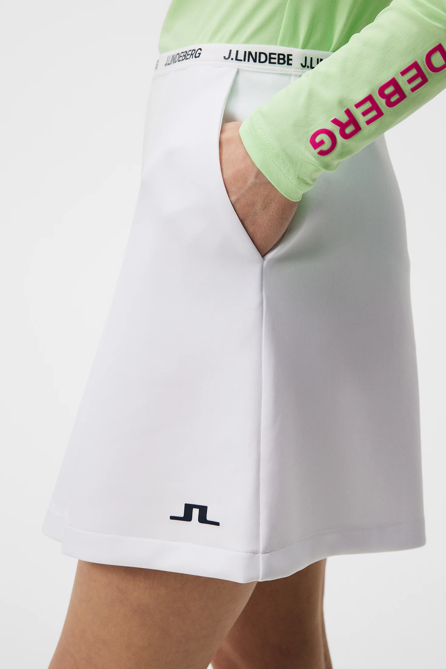Emrah Shorts / White - Image 5