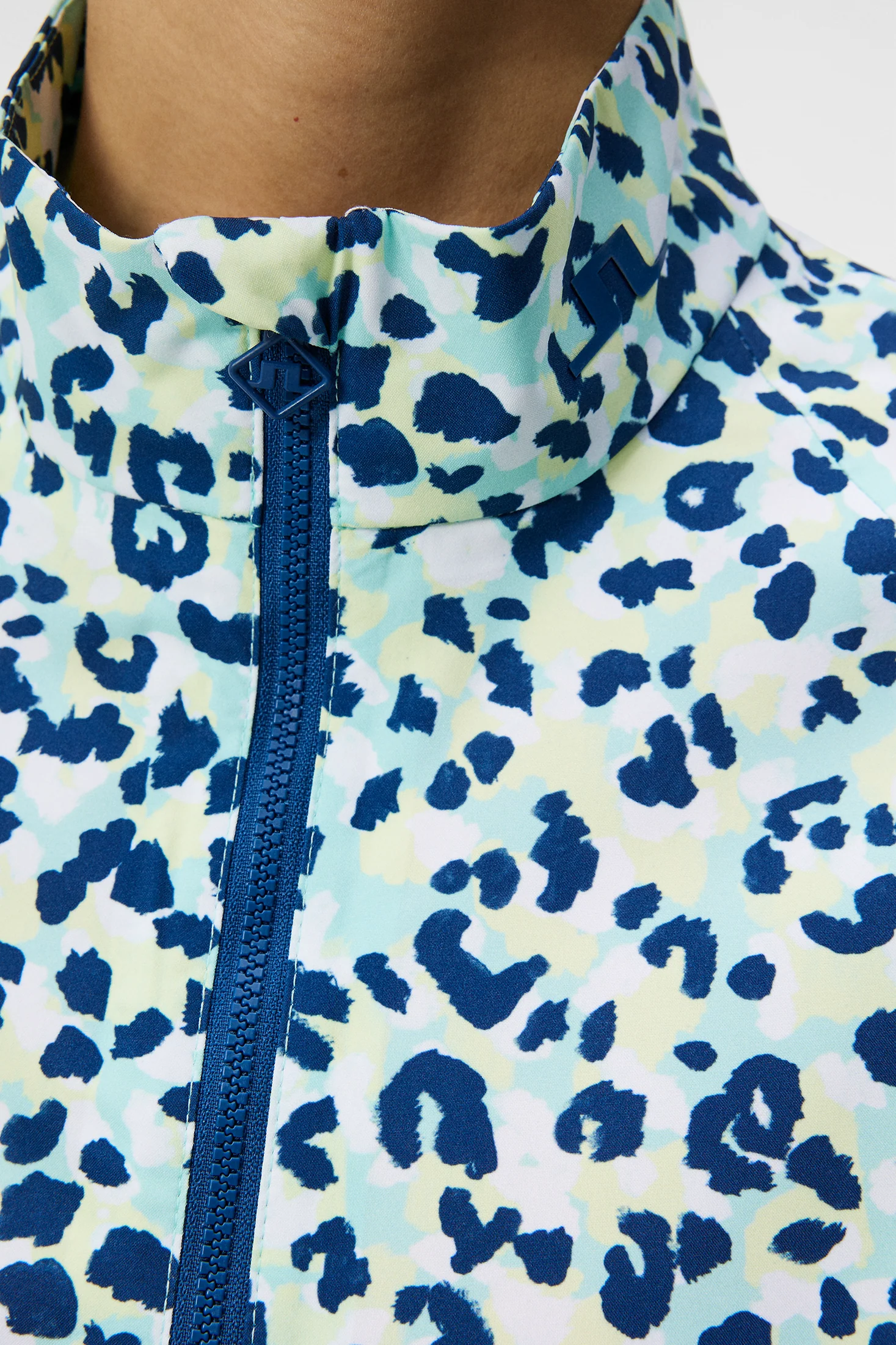 Evertine Rain Jacket Print / Leopard Aruba Blue - Image 6