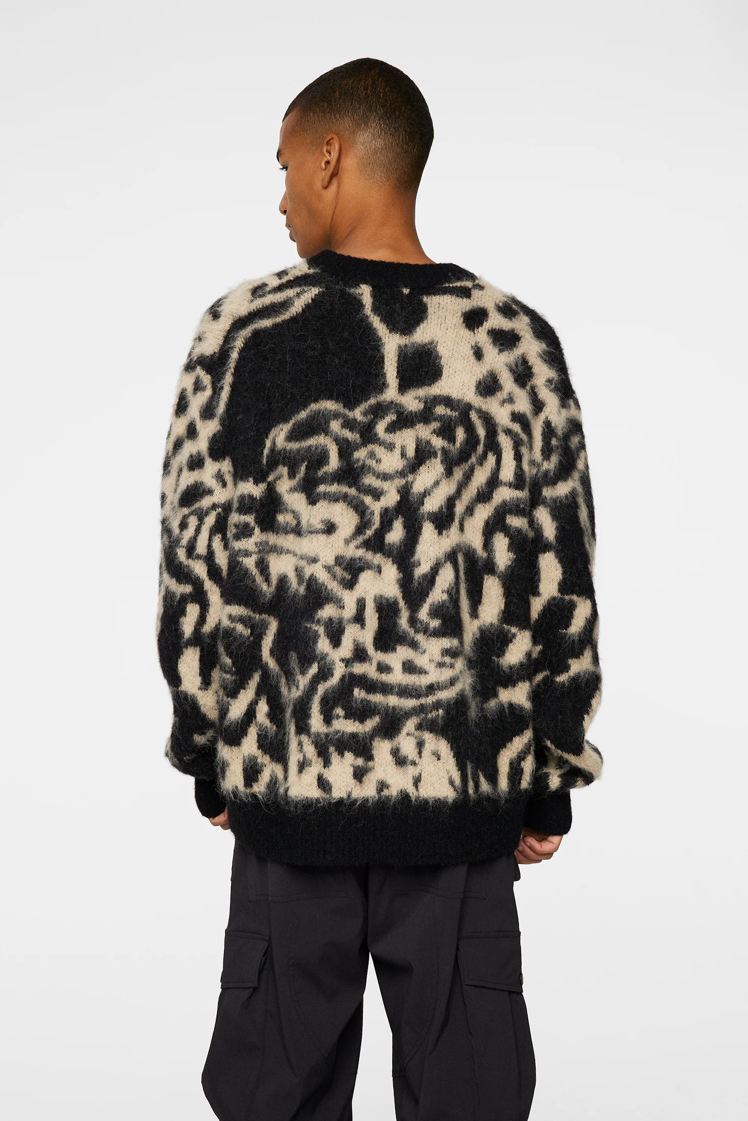 Falkor Jacquard Knit Sweater / Black - Image 5